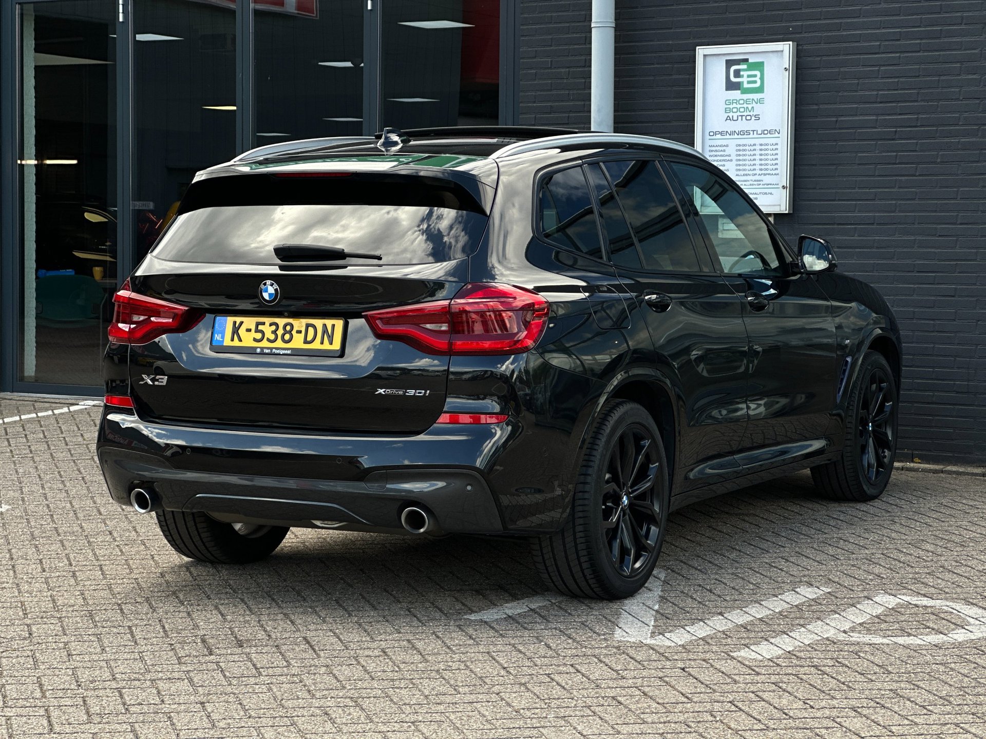 Foto van BMW X3 Xdrive30i