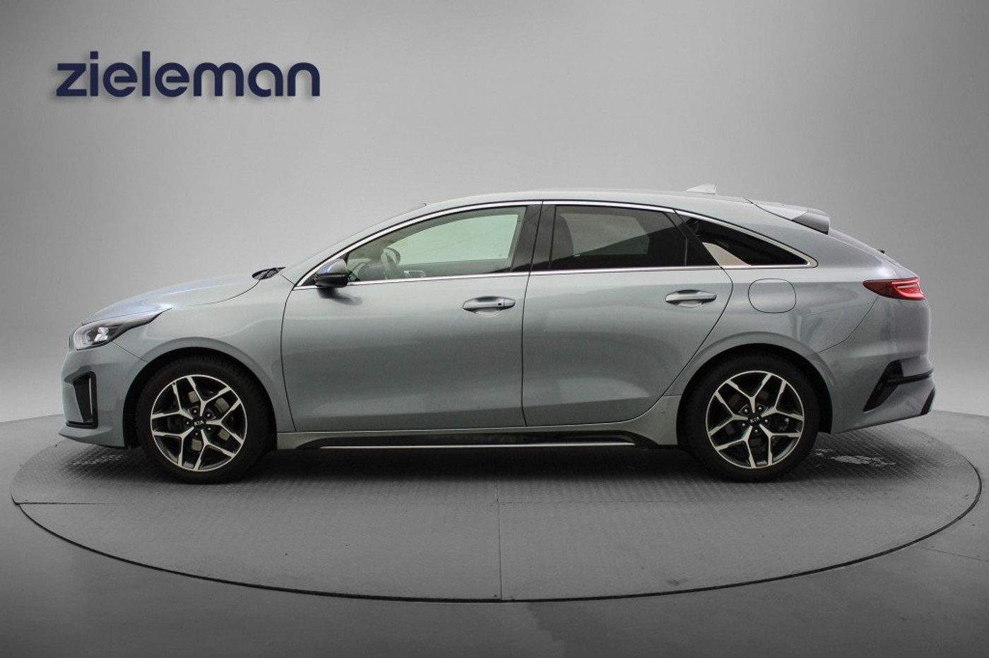Foto van Kia Proceed