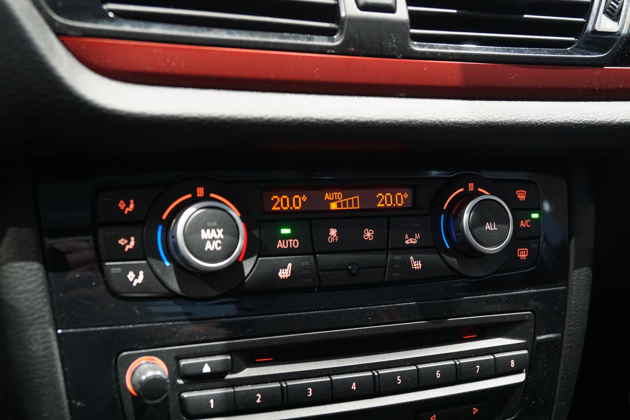 Foto van BMW X1 Sdrive18i