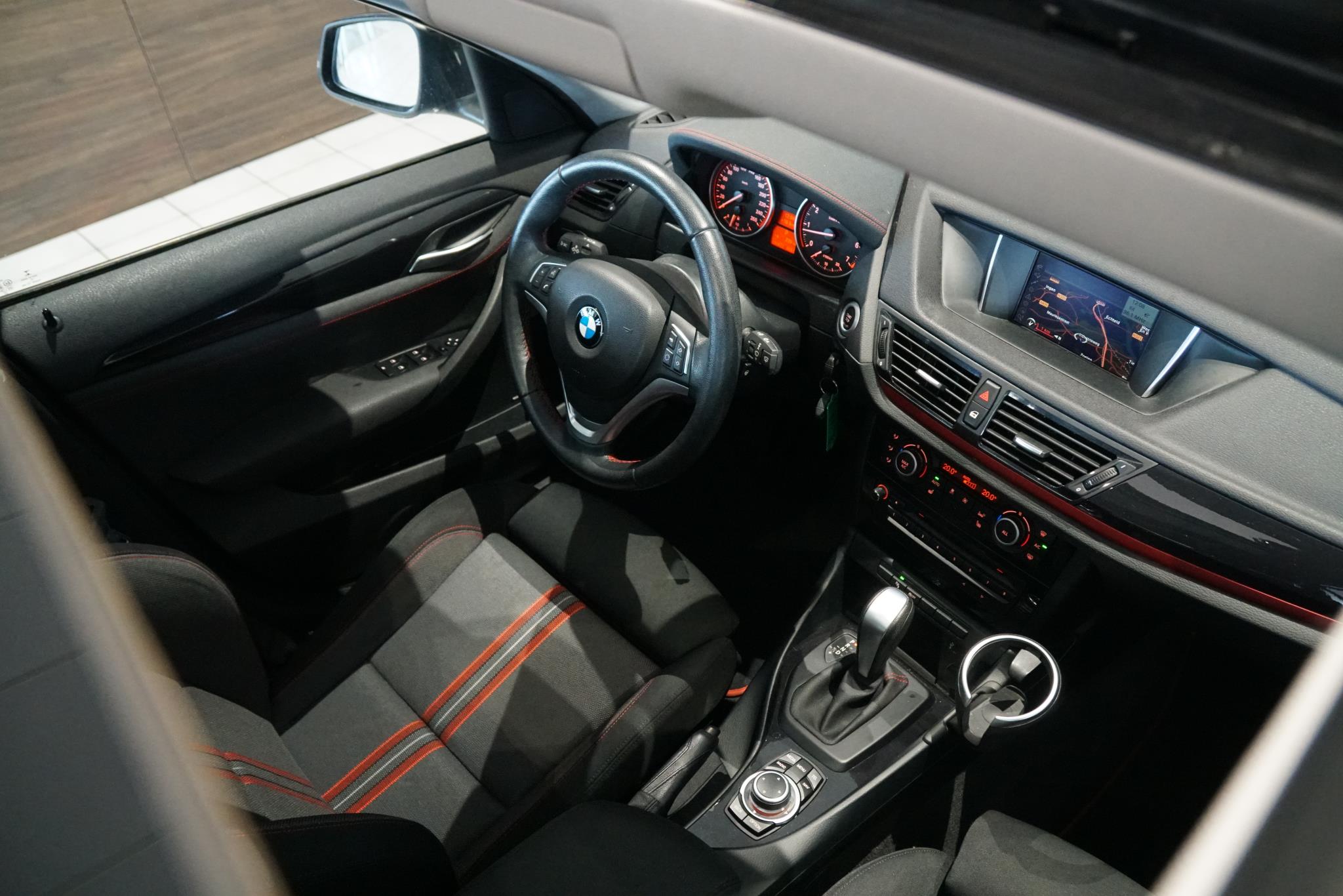 Foto van BMW X1 Sdrive18i
