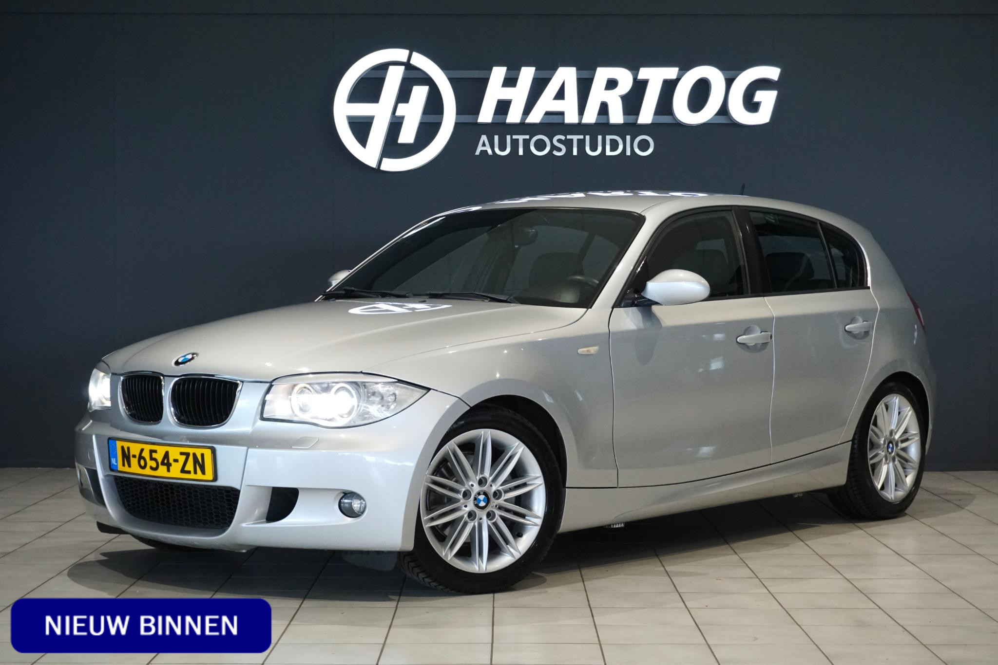 BMW 1er Reihe 120i 2006 - voorkant