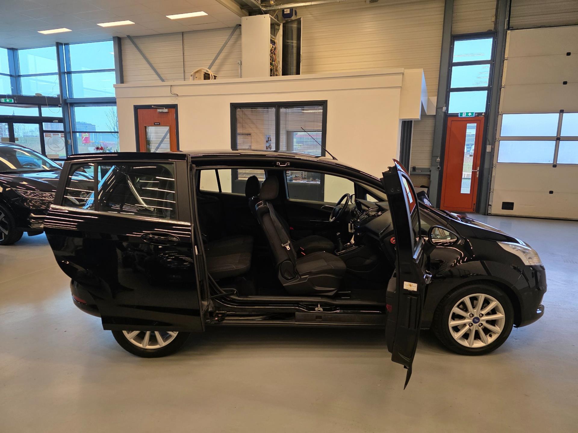 Foto van Ford B-max