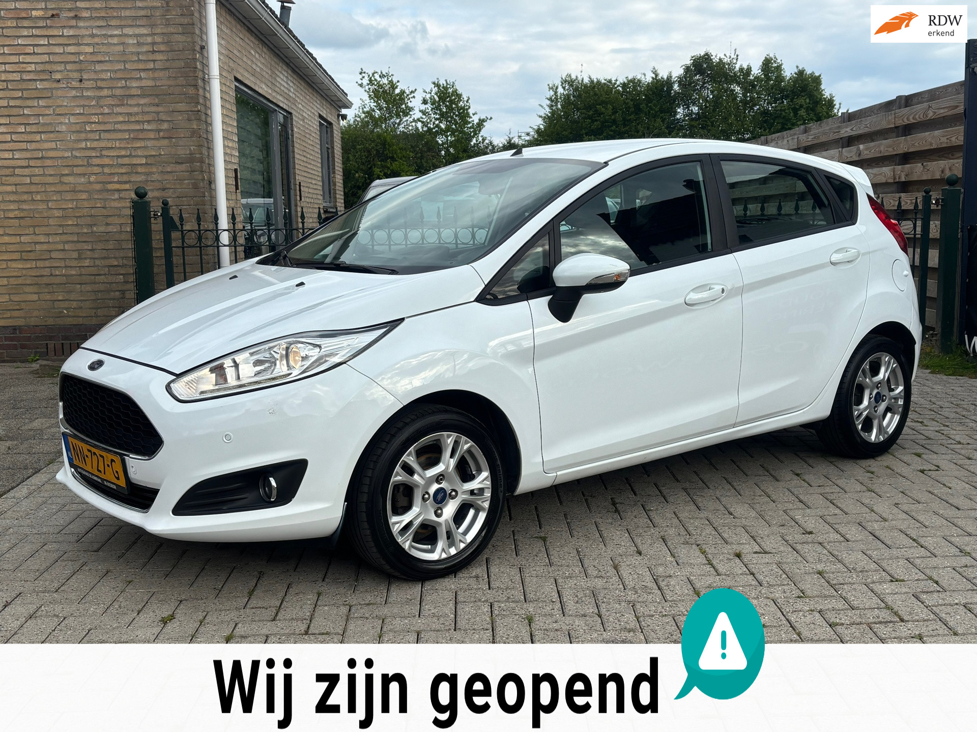 Ford Fiesta 1.0 Style Ultimate | 5drs |nw apk | xenon | isofix | koopje ! 2017 - voorkant