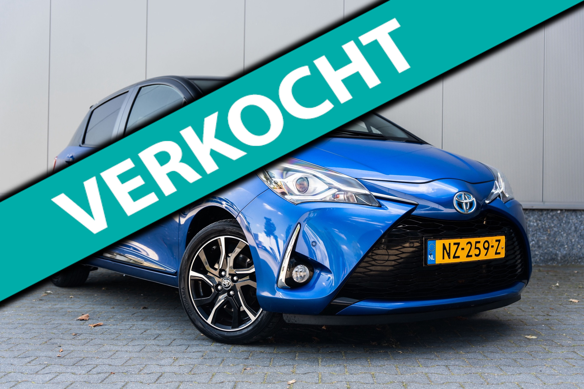 Toyota Toyota Yaris Hybrid Hybrid BiTone Camera Cruise Trekhaak NAP 2017 - voorkant