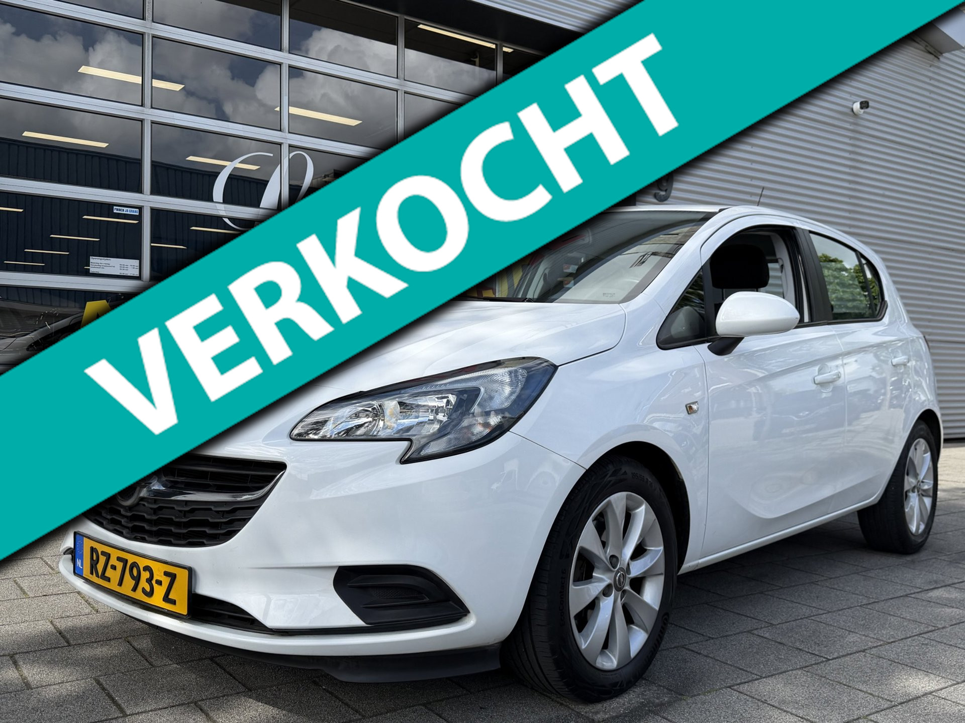 Opel Corsa-e 1.0 Turbo Edition - Navigatie I Airco I PDC I Sport velgen I Comfort pakket I Dealer onderhouden 2018 - voorkant