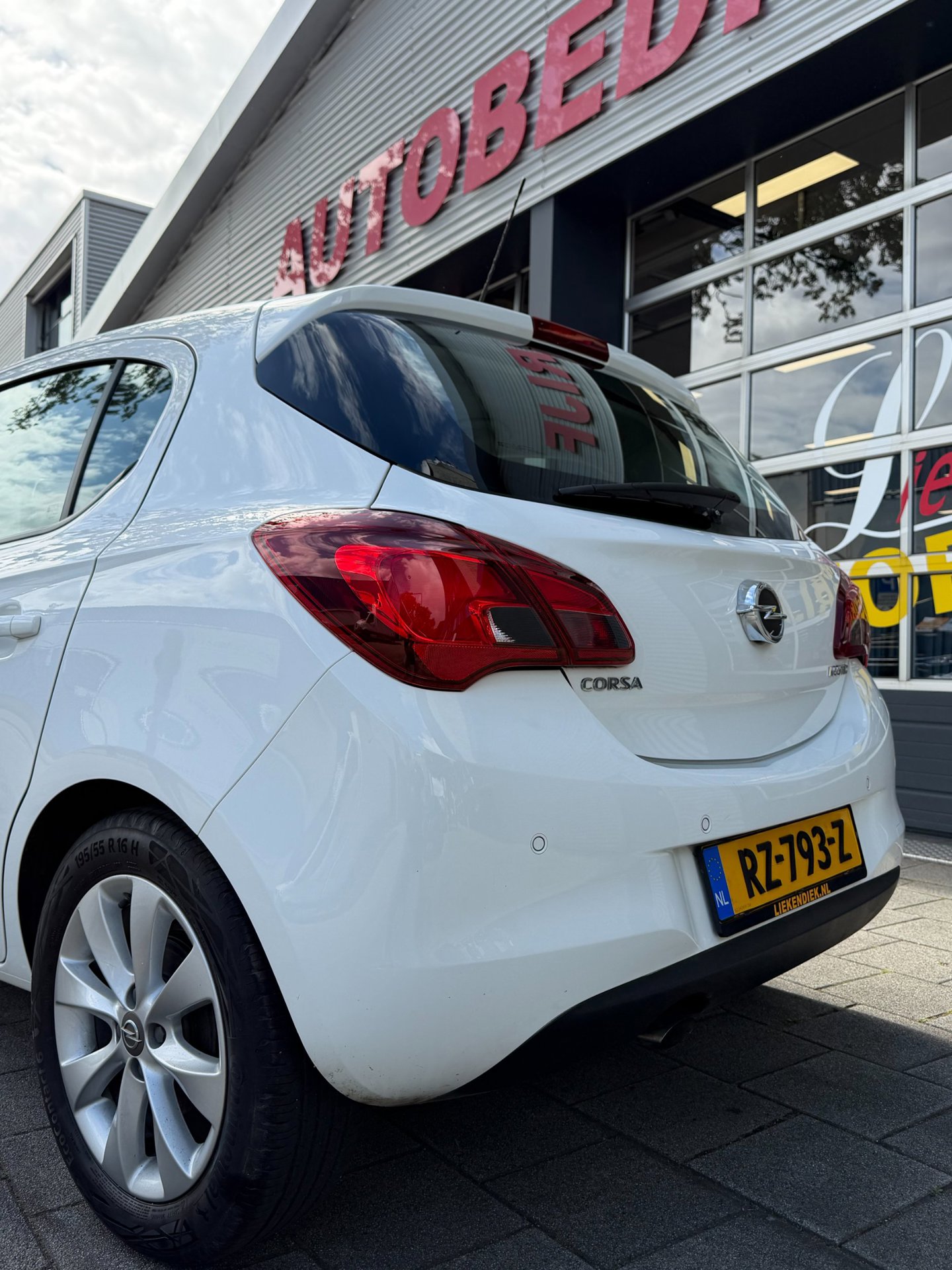 Foto van Opel Corsa-e