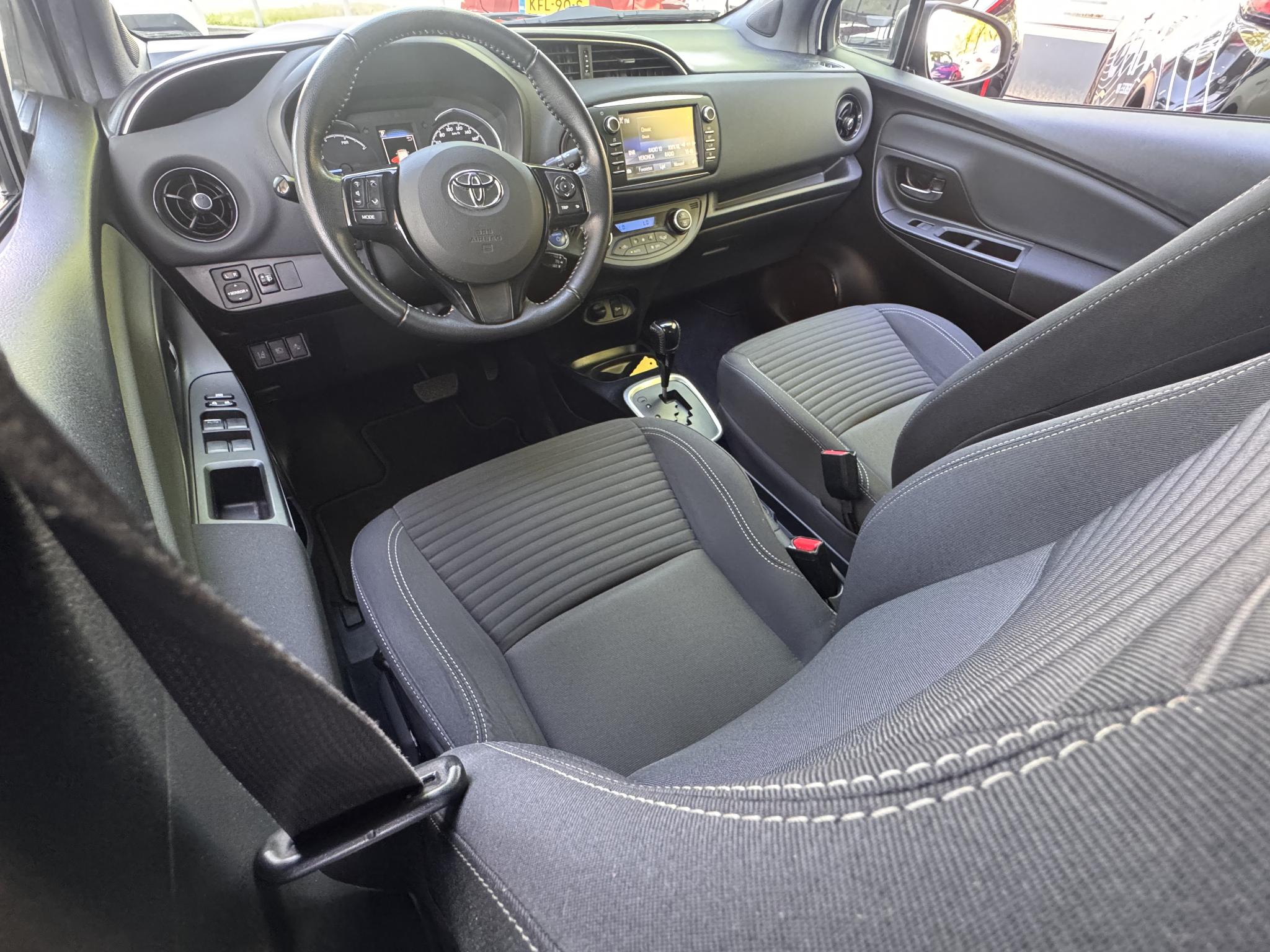 Foto van Toyota Toyota Yaris Hybrid