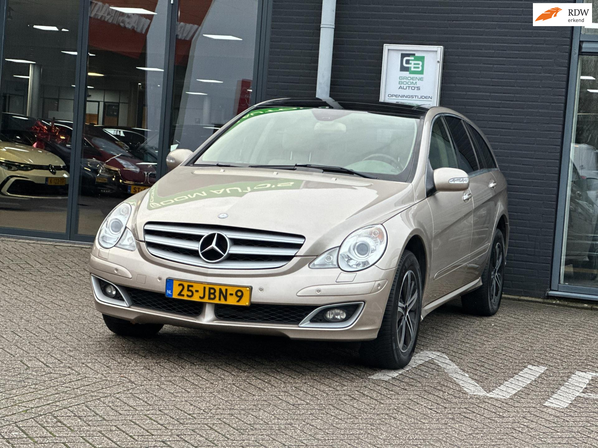 Foto van MERCEDES-BENZ R 350 4MATIC