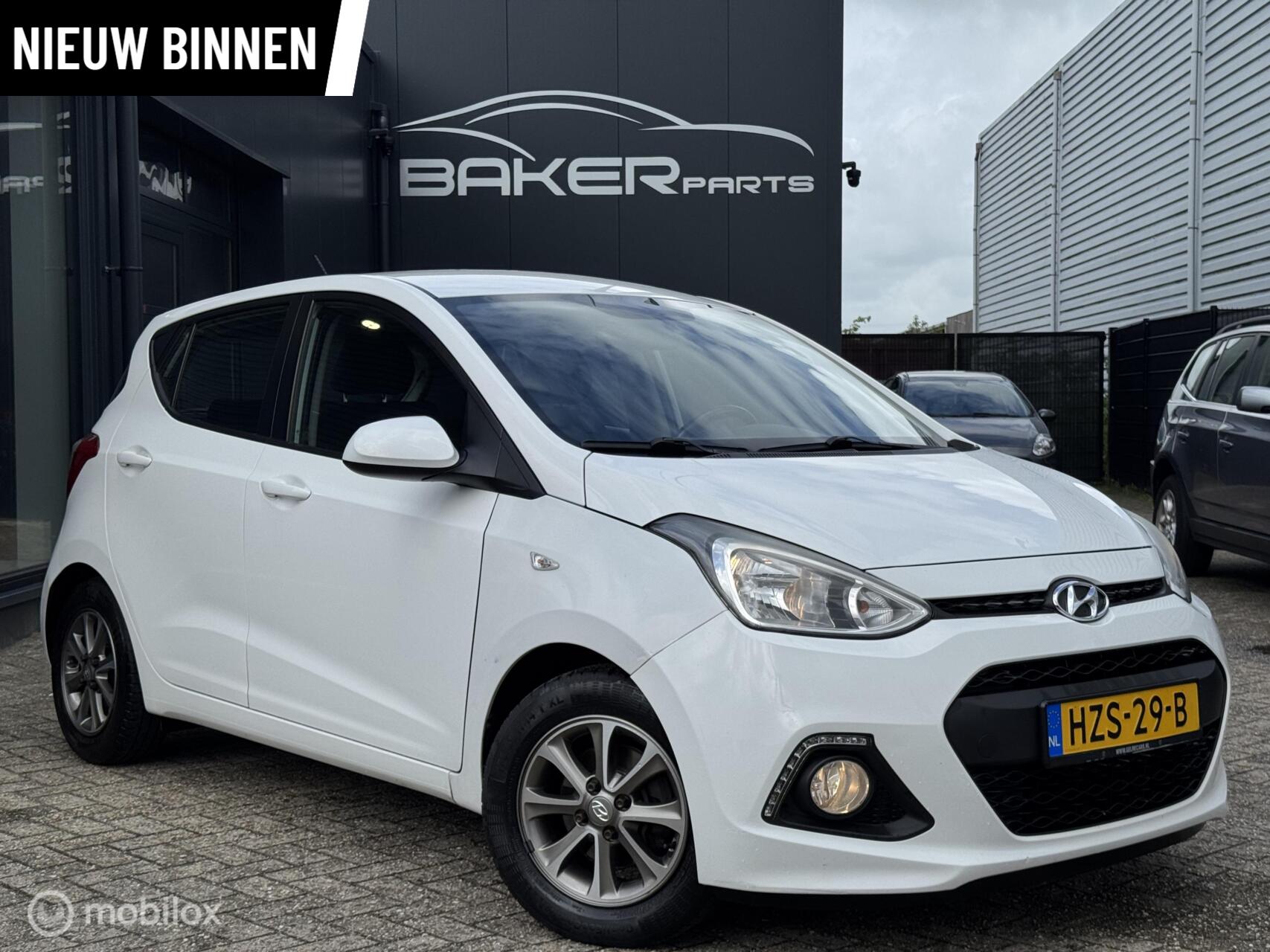 Hyundai I10 1.2i ~ Airco ~ Stoelverwarming ~ stuurverwarming 2014 - voorkant