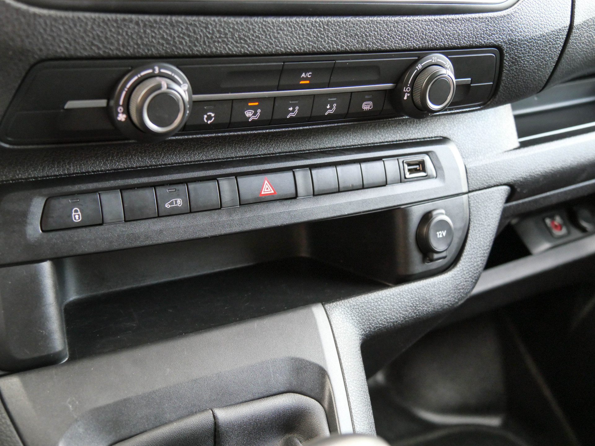 Foto van Opel Vivaro