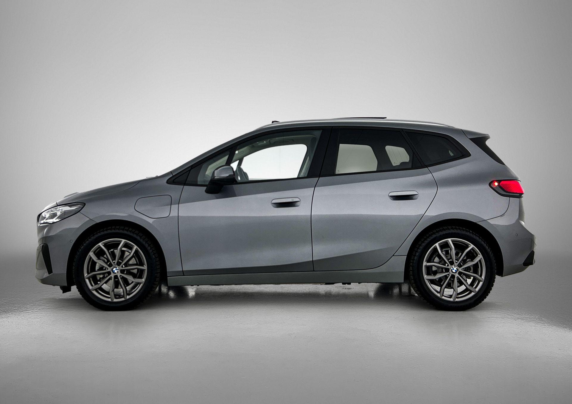 Foto van BMW 225e xDrive Active Tourer