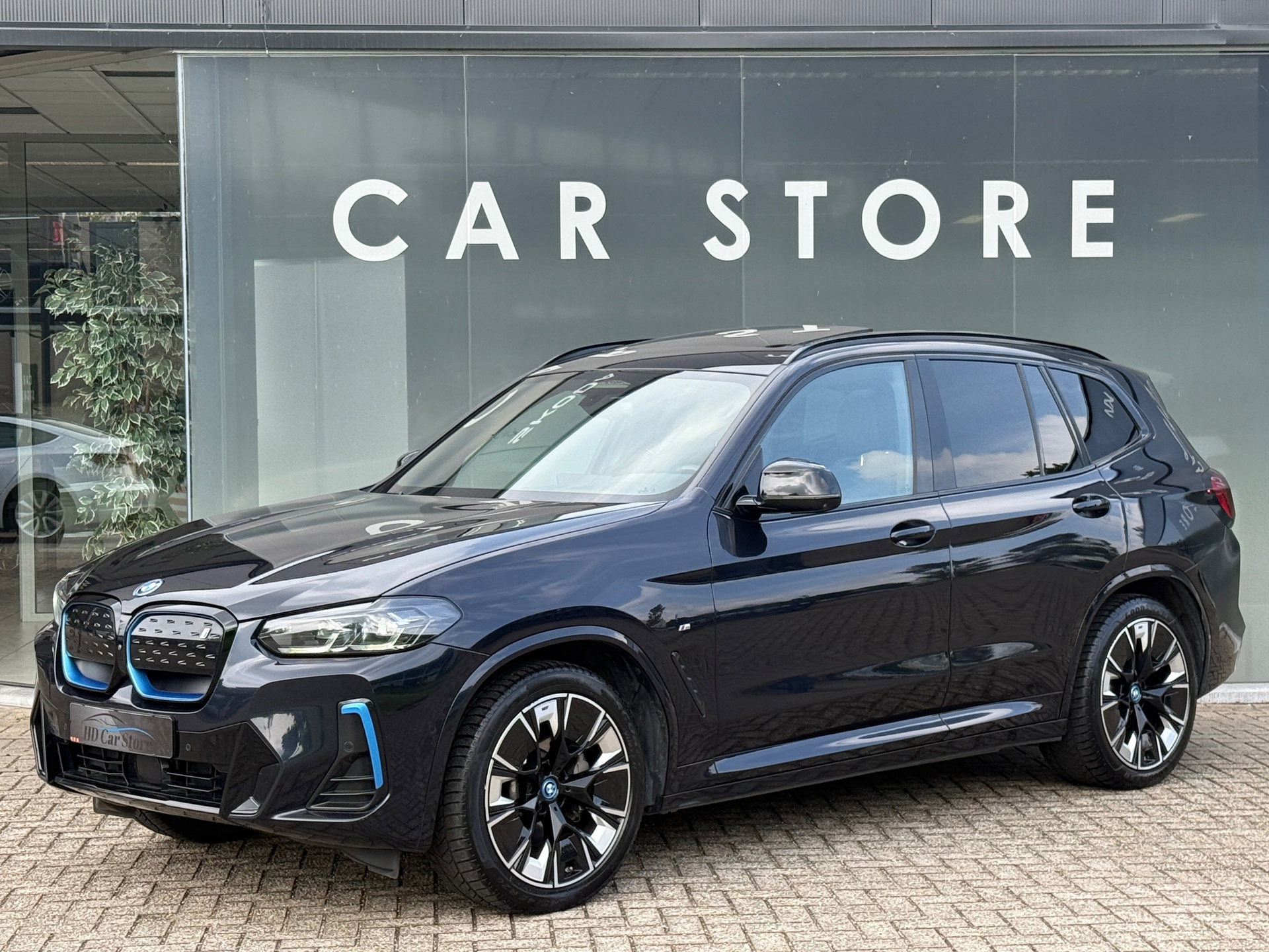 Foto van BMW IX3