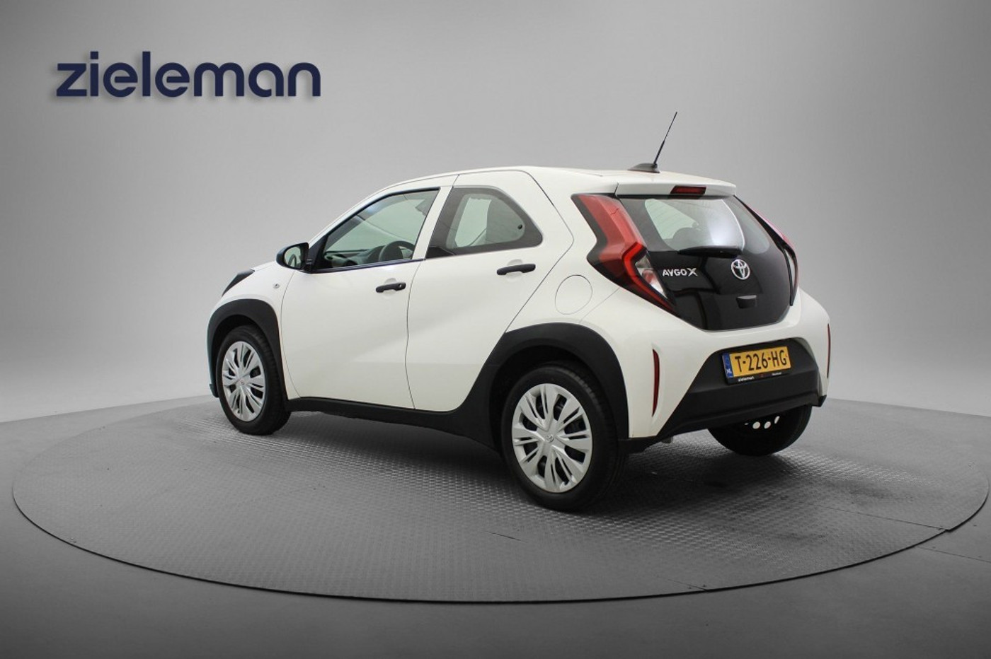 Foto van Toyota Toyota Aygo X