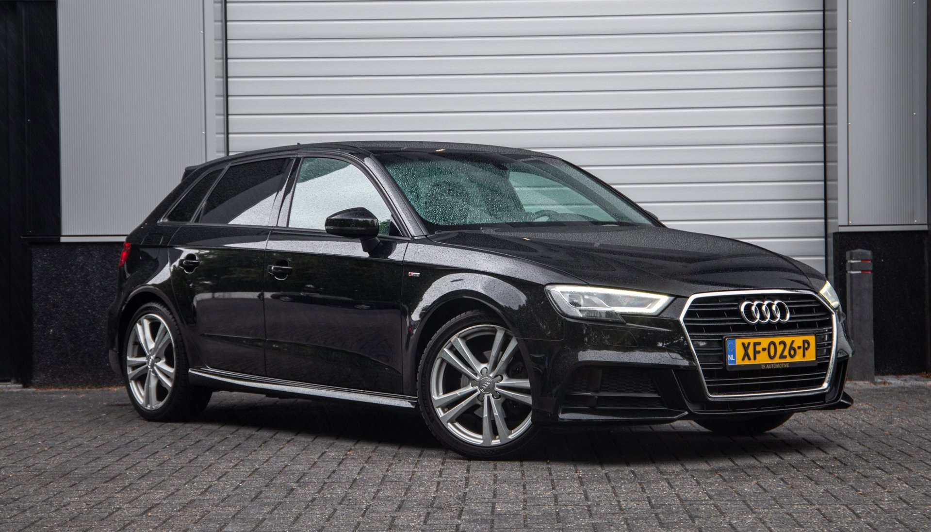 Audi A3 Sportback 30 TFSI Sport S Line Edition 2019 - voorkant