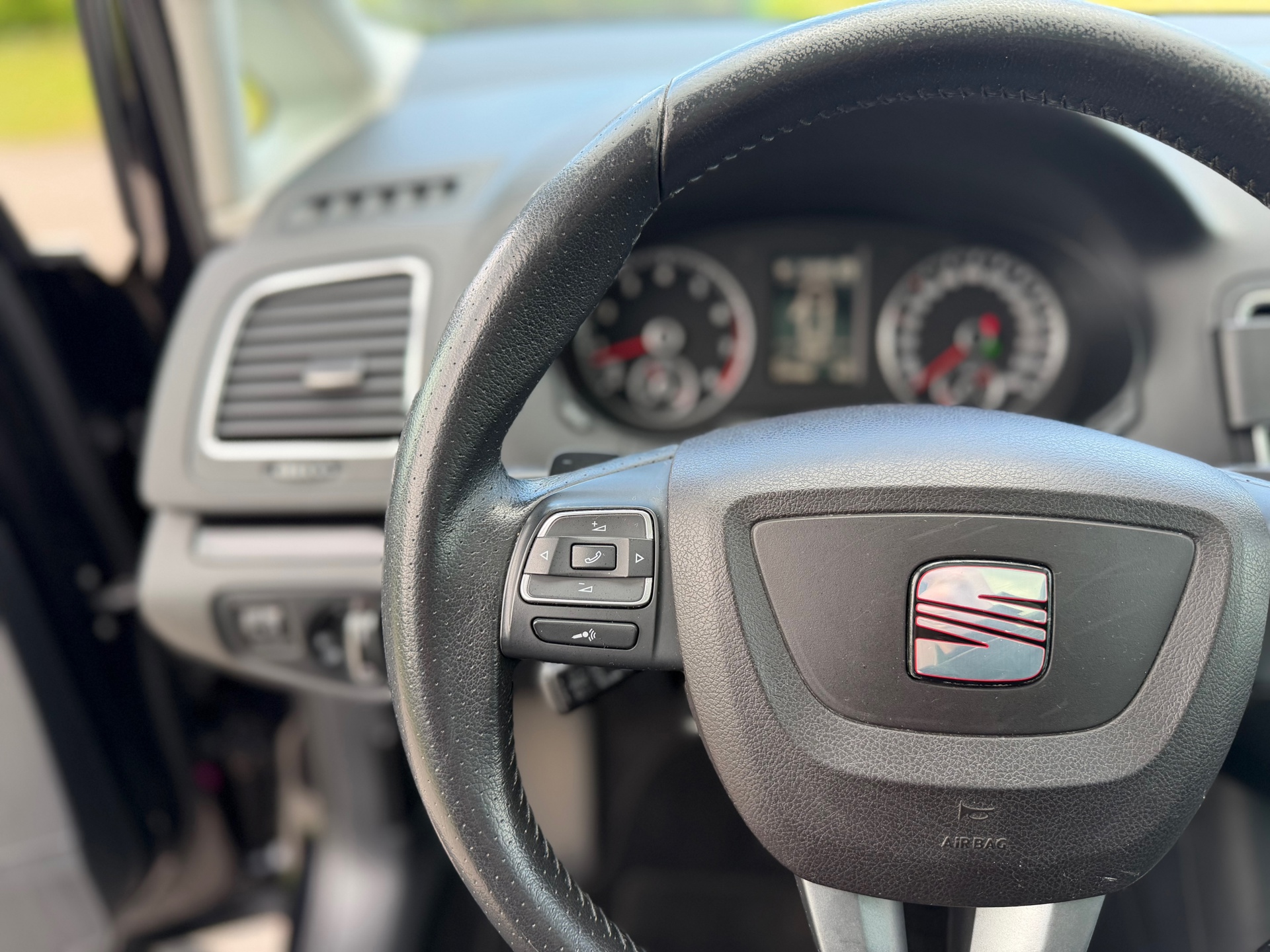 Foto van Seat Alhambra