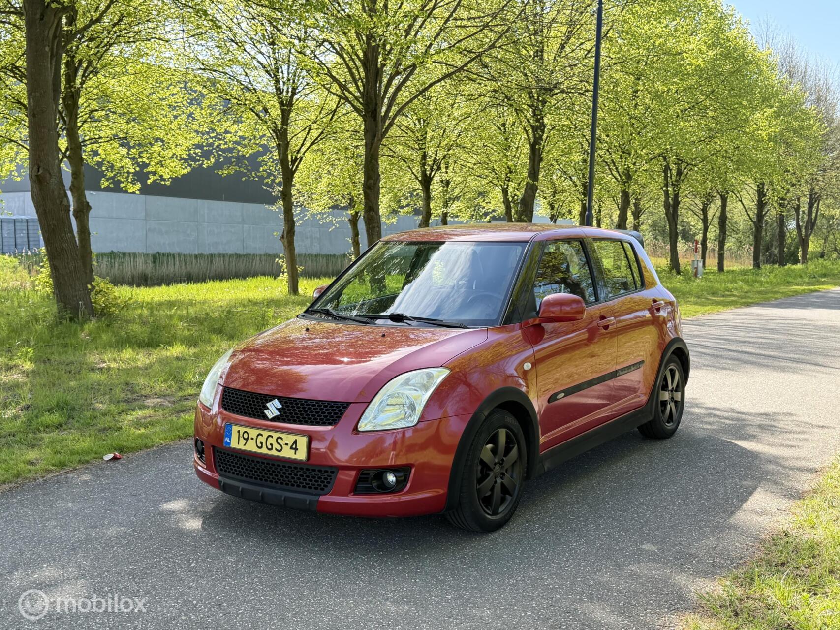 Foto van SUZUKI SWIFT
