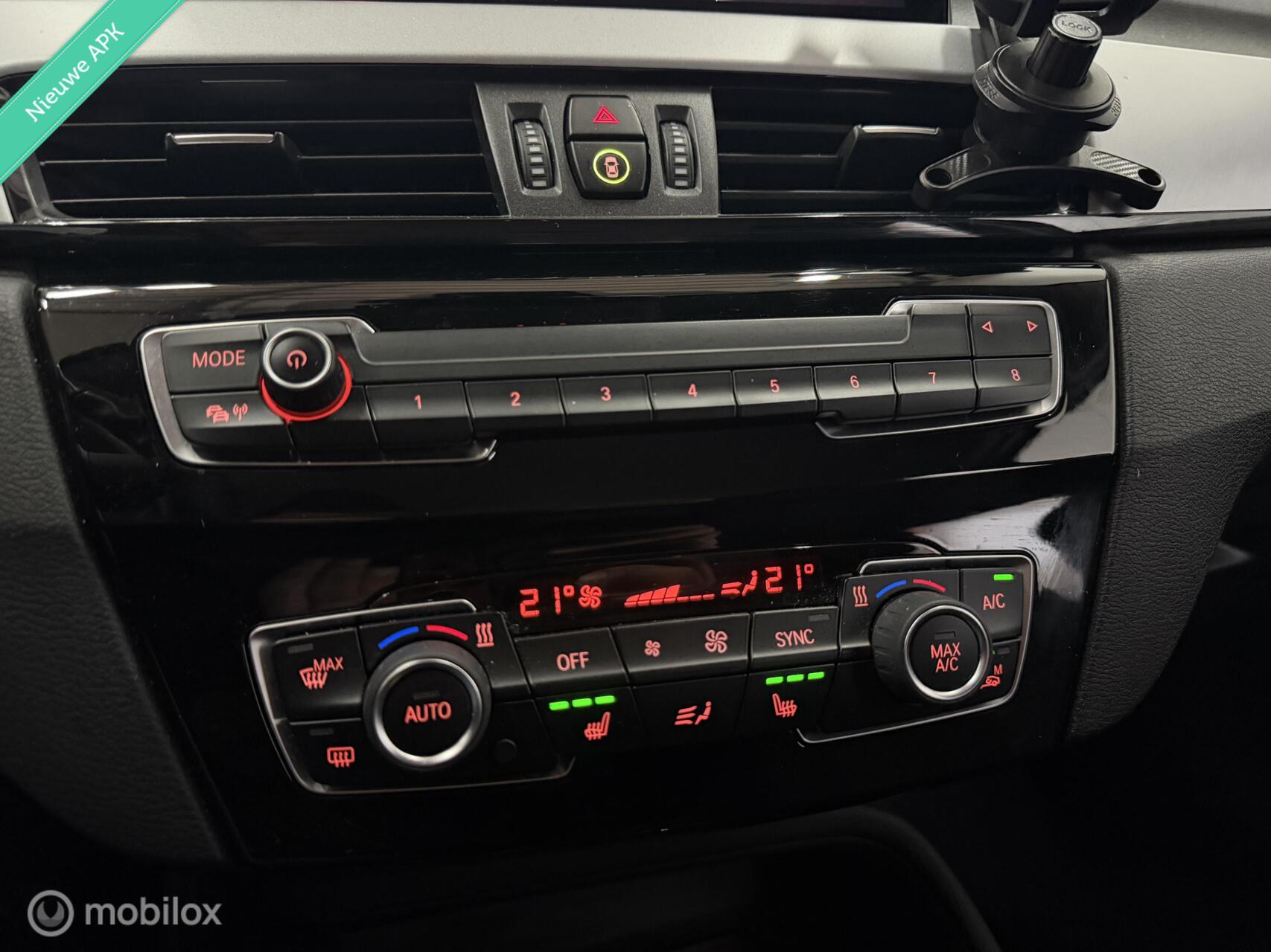 Foto van BMW X1 Sdrive18i