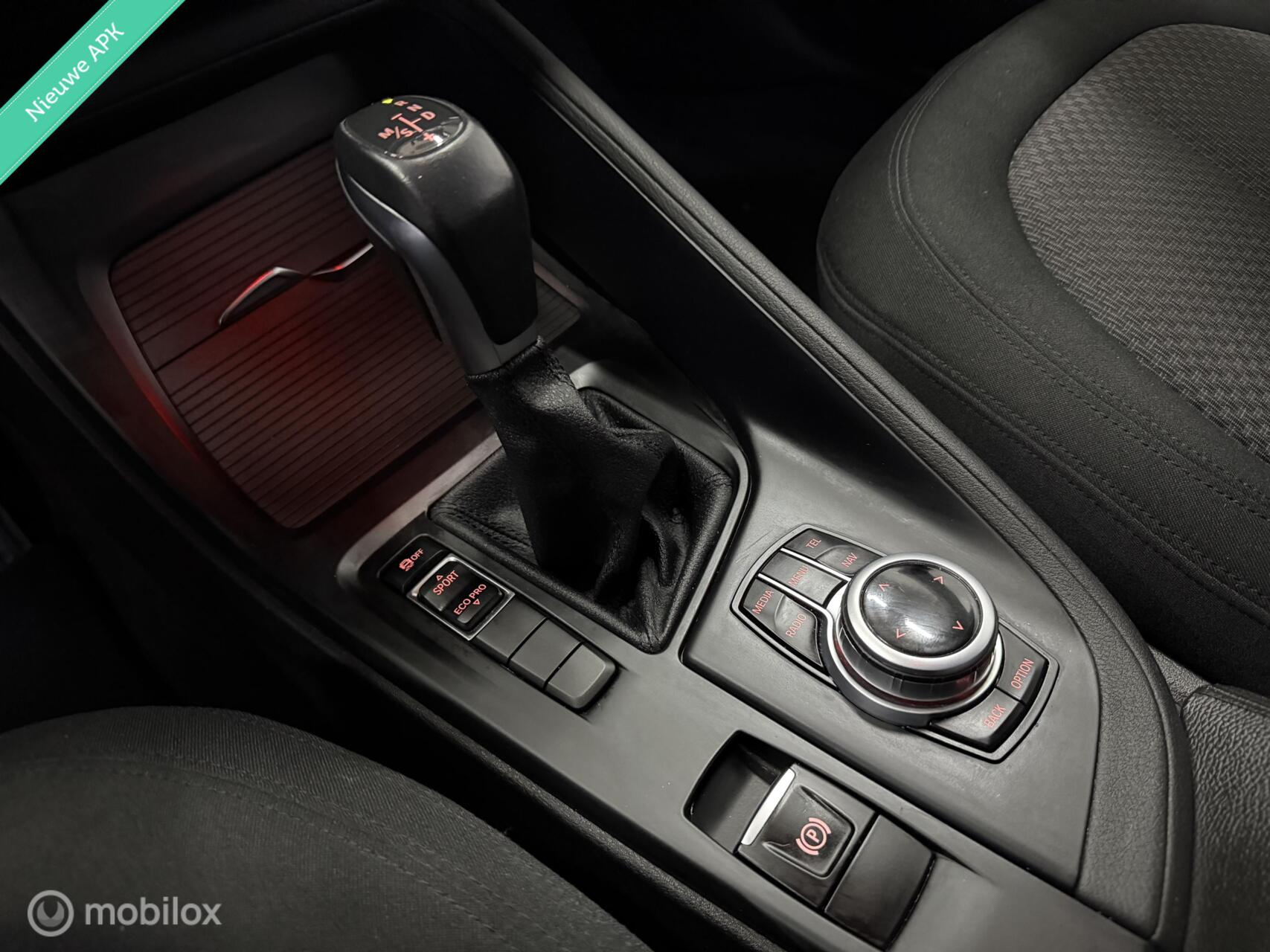 Foto van BMW X1 Sdrive18i