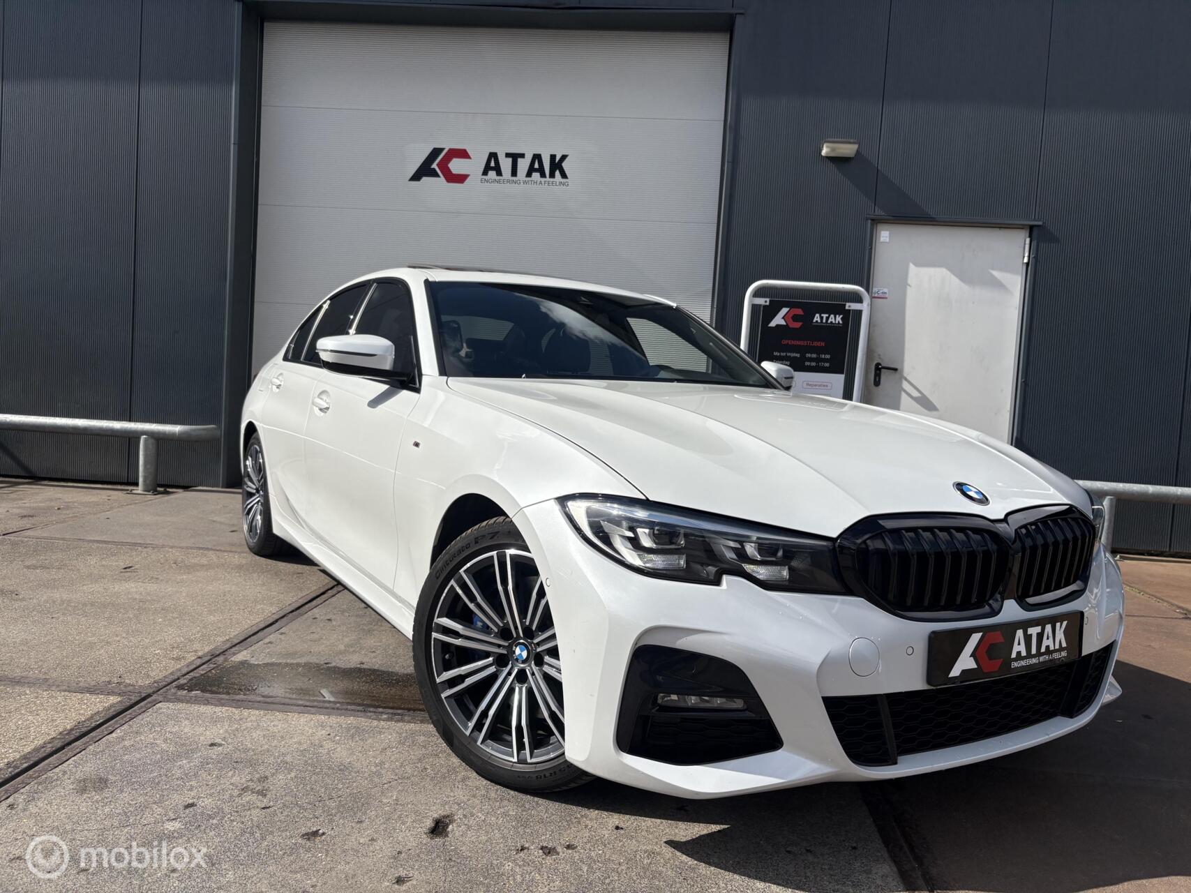 Foto van BMW 330e