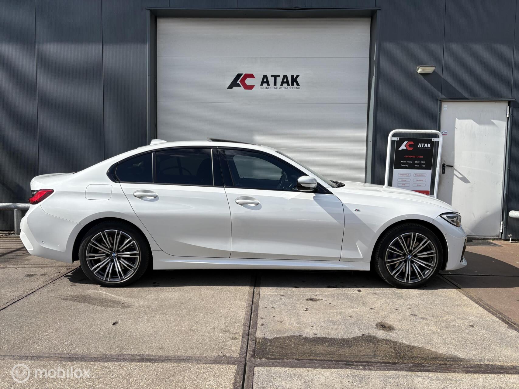 Foto van BMW 330e