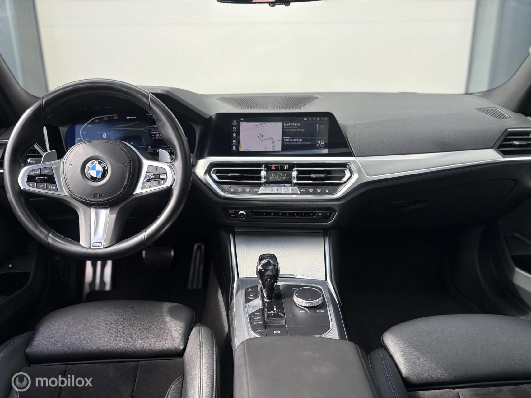 Foto van BMW 330e