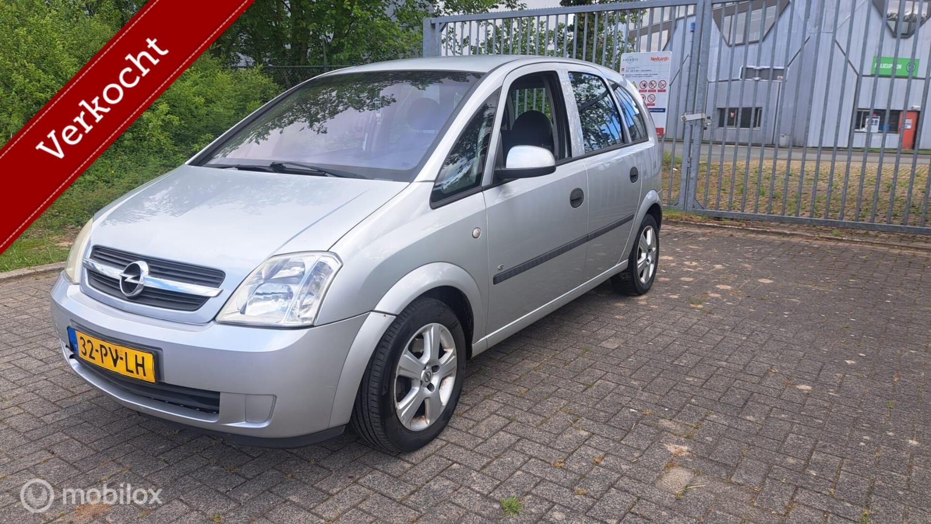 Opel Meriva-a 1.6-16V Cosmo 2004 - voorkant