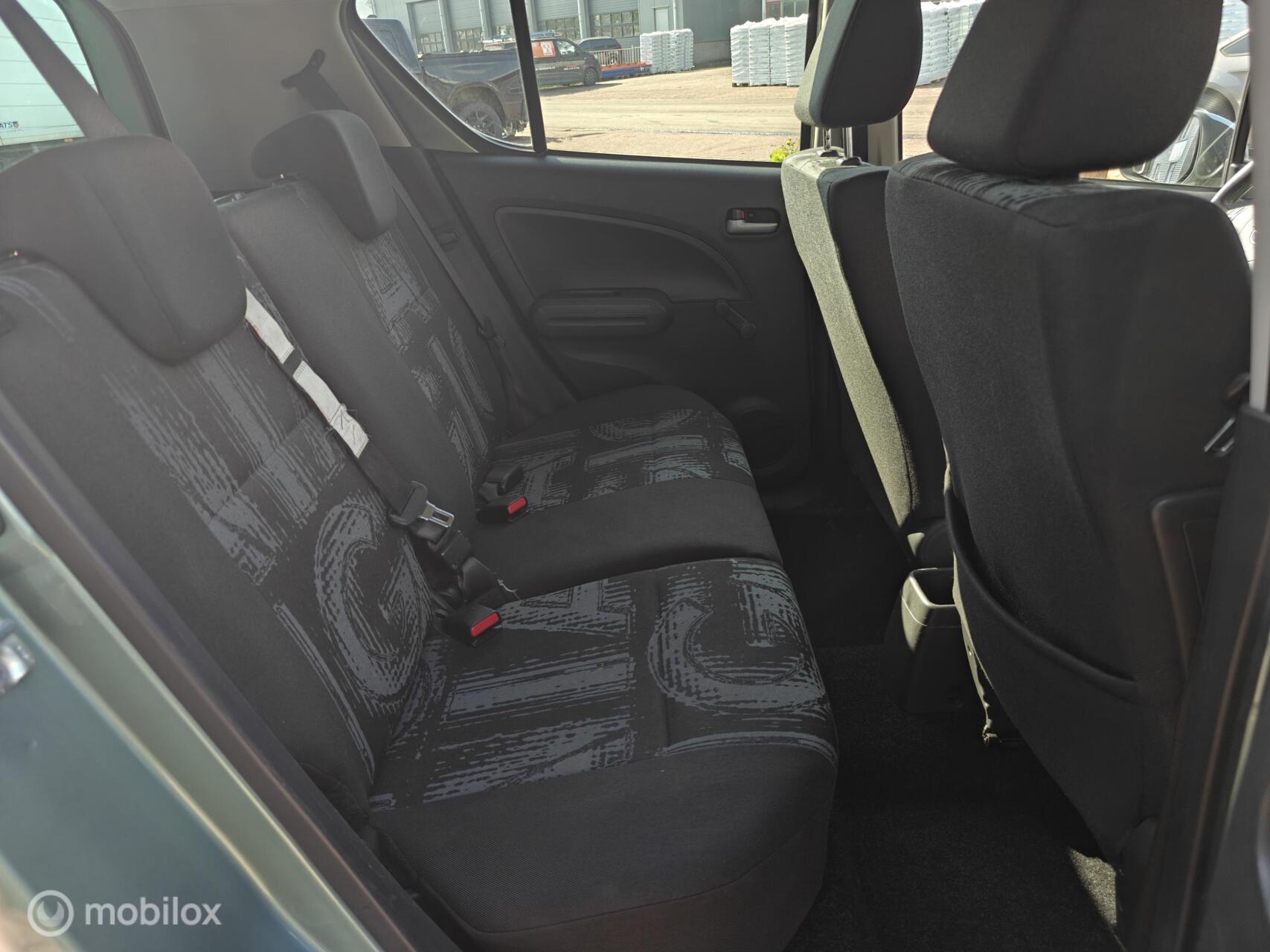Foto van Opel Agila