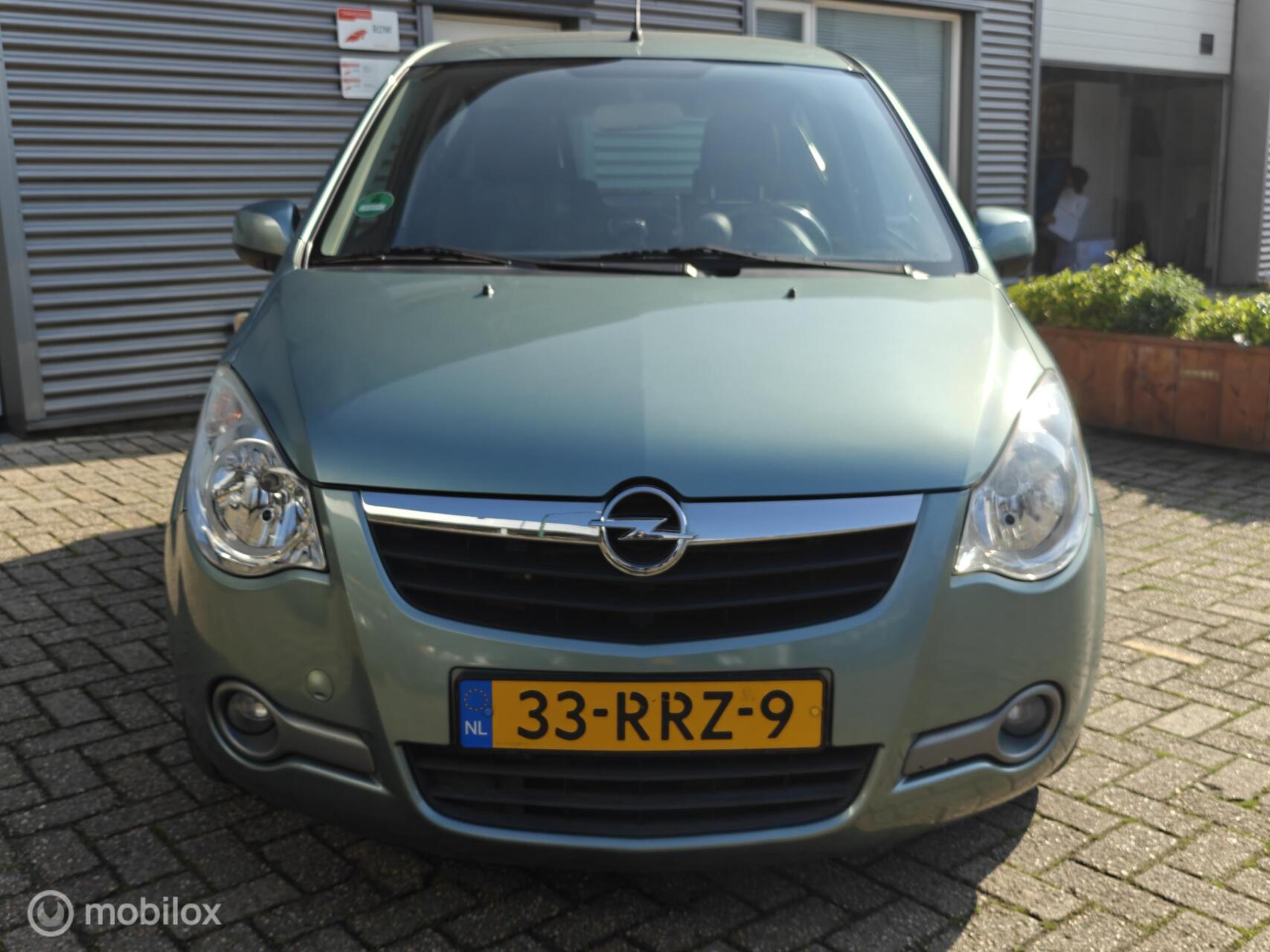 Foto van Opel Agila