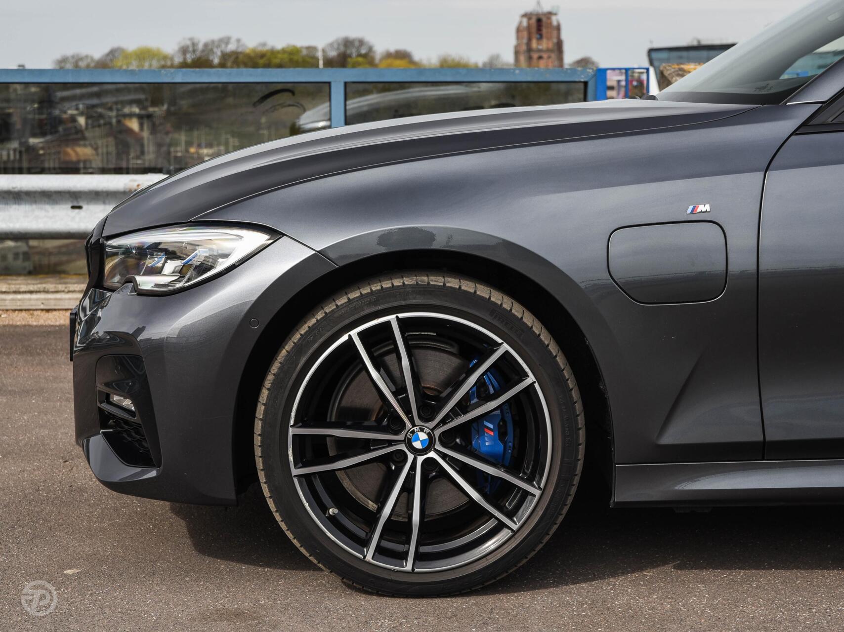 Foto van BMW 330e