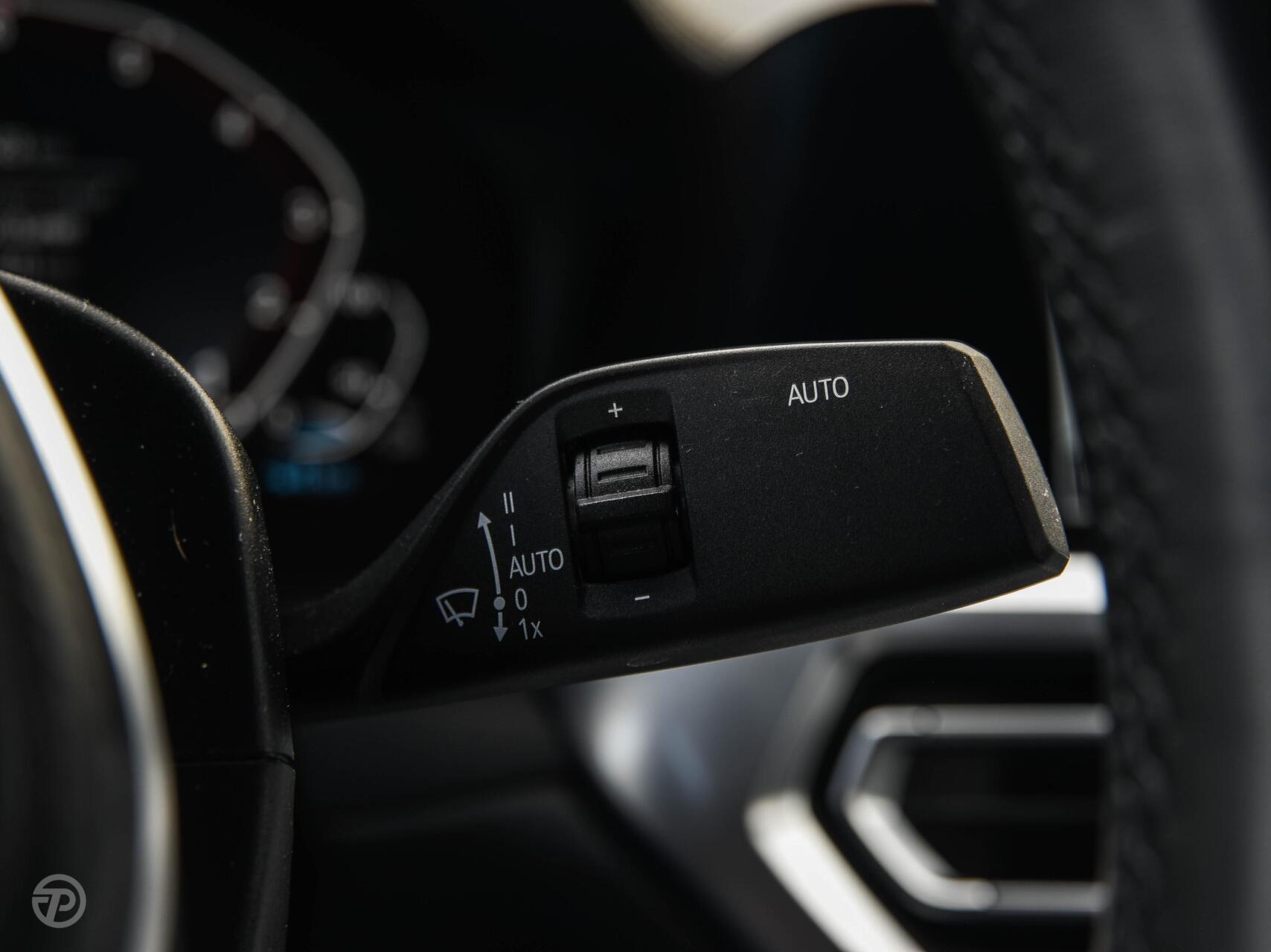 Foto van BMW 330e