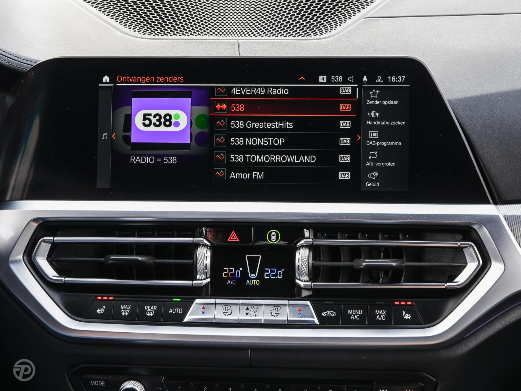 Foto van BMW 330e