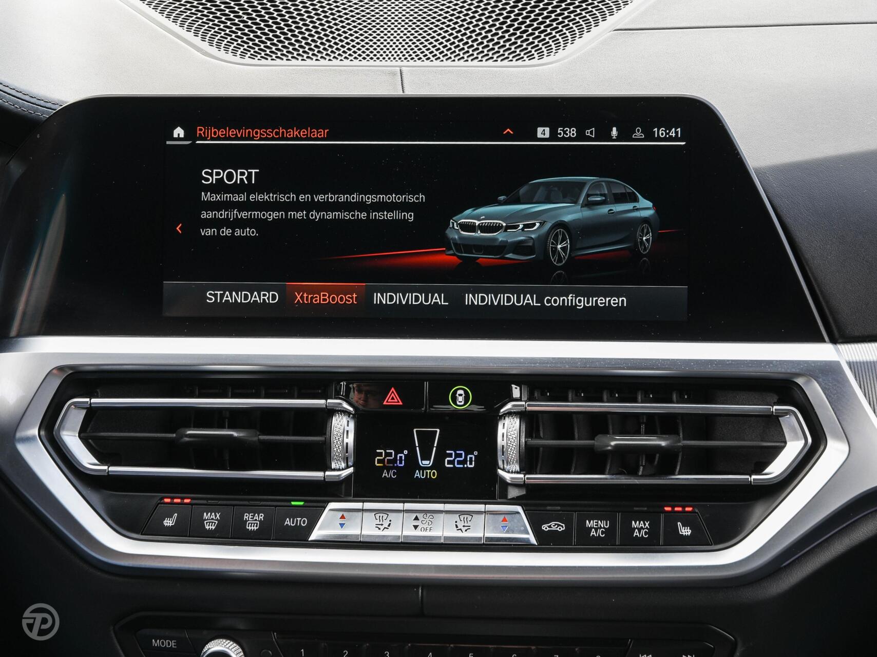 Foto van BMW 330e