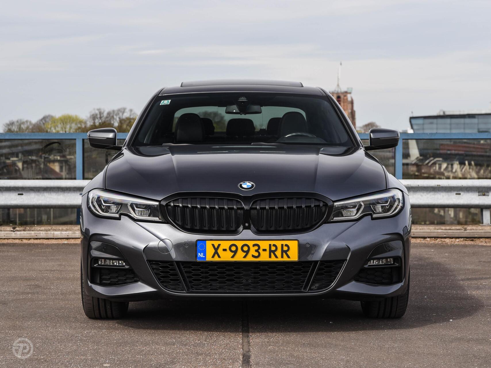 Foto van BMW 330e