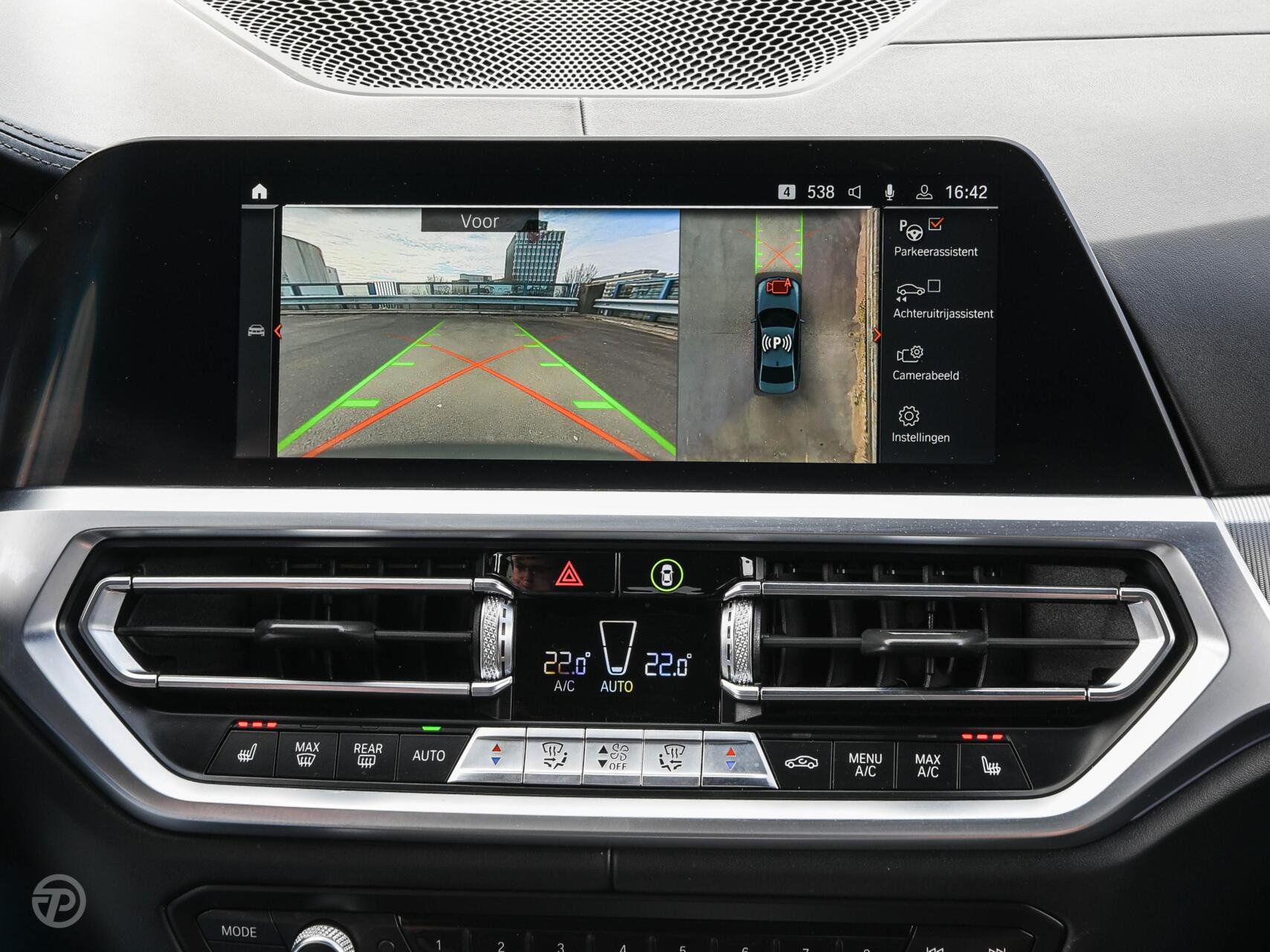 Foto van BMW 330e