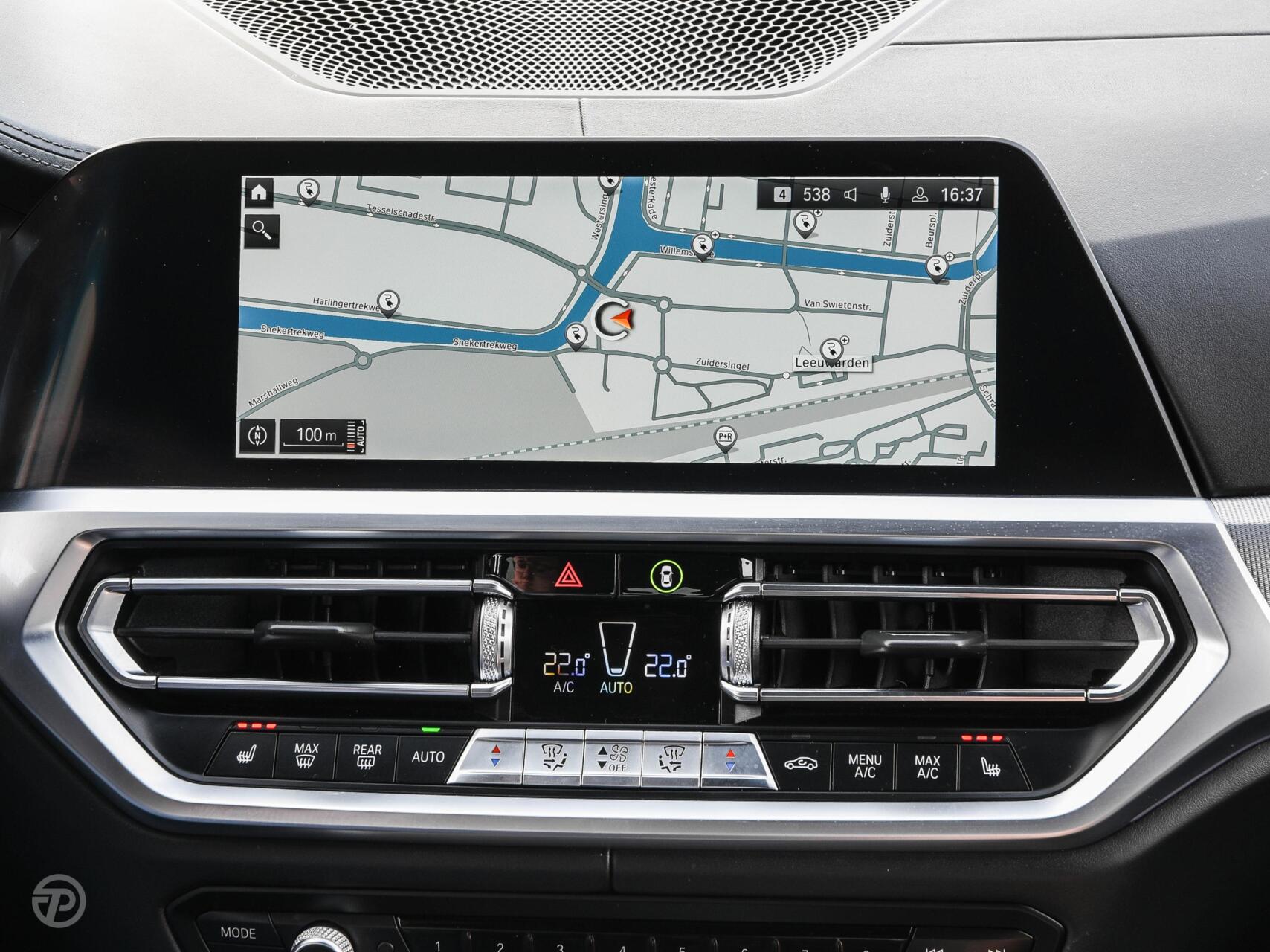 Foto van BMW 330e