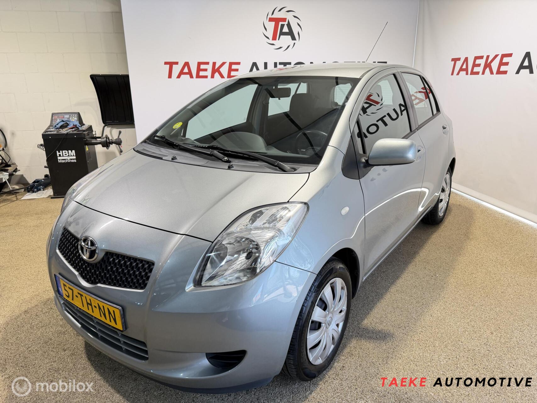Toyota Toyota Yaris 1.3 VVTi Sol Airco/Apk/Nap/Beurtje 2006 - voorkant