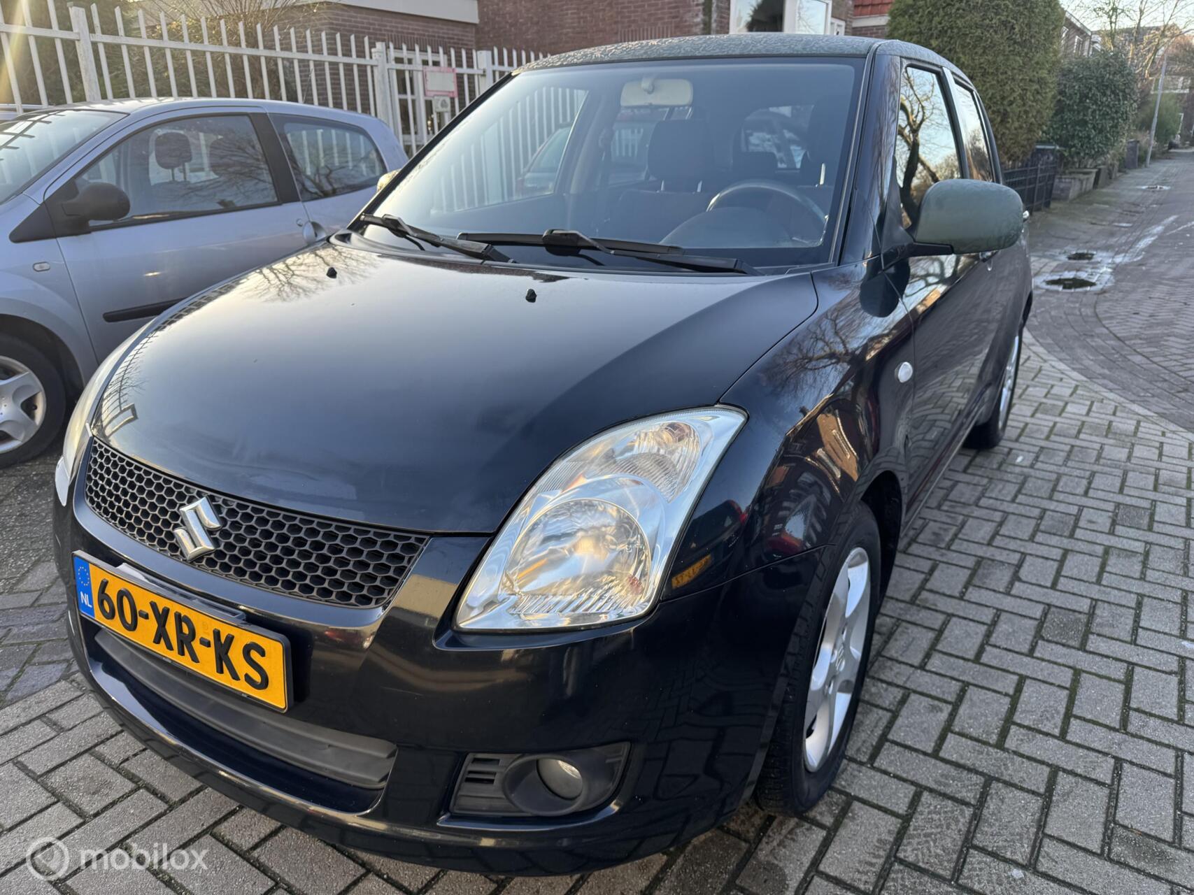 Foto van SUZUKI SWIFT