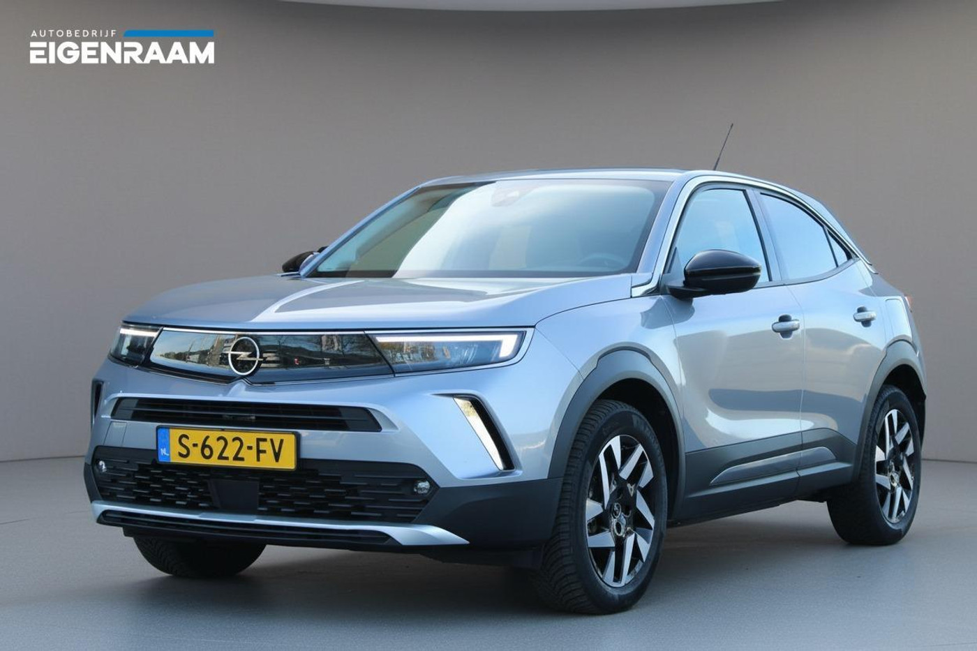 Opel Mokka Elegance 50-kWh 11kw bl. | Navigatie | LED 2023 - voorkant