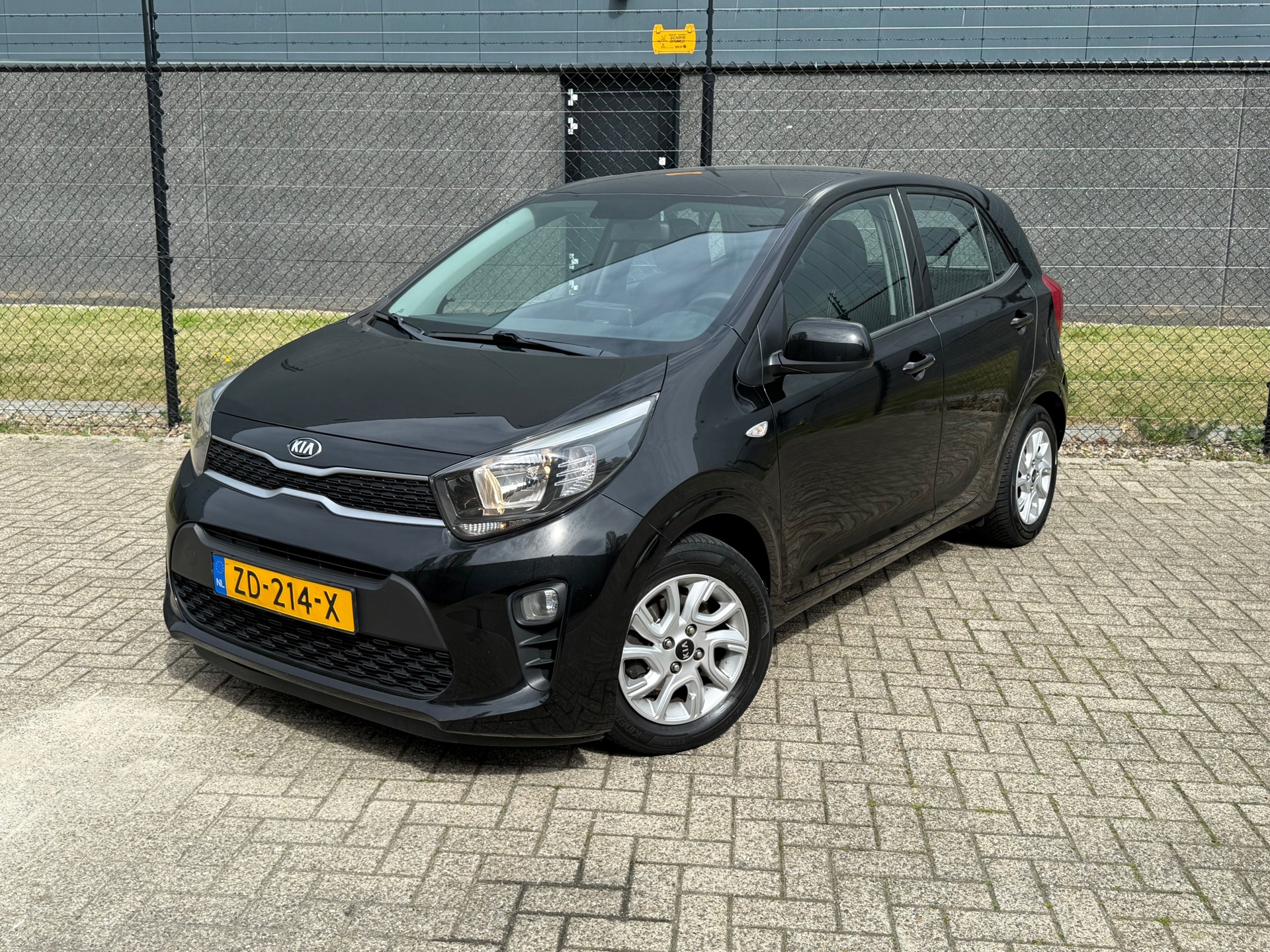 Kia Picanto 1.0 CVVT |EconomyPlusLine| |Dealer onderhouden| |Eerste eigenaar| 2019 - voorkant