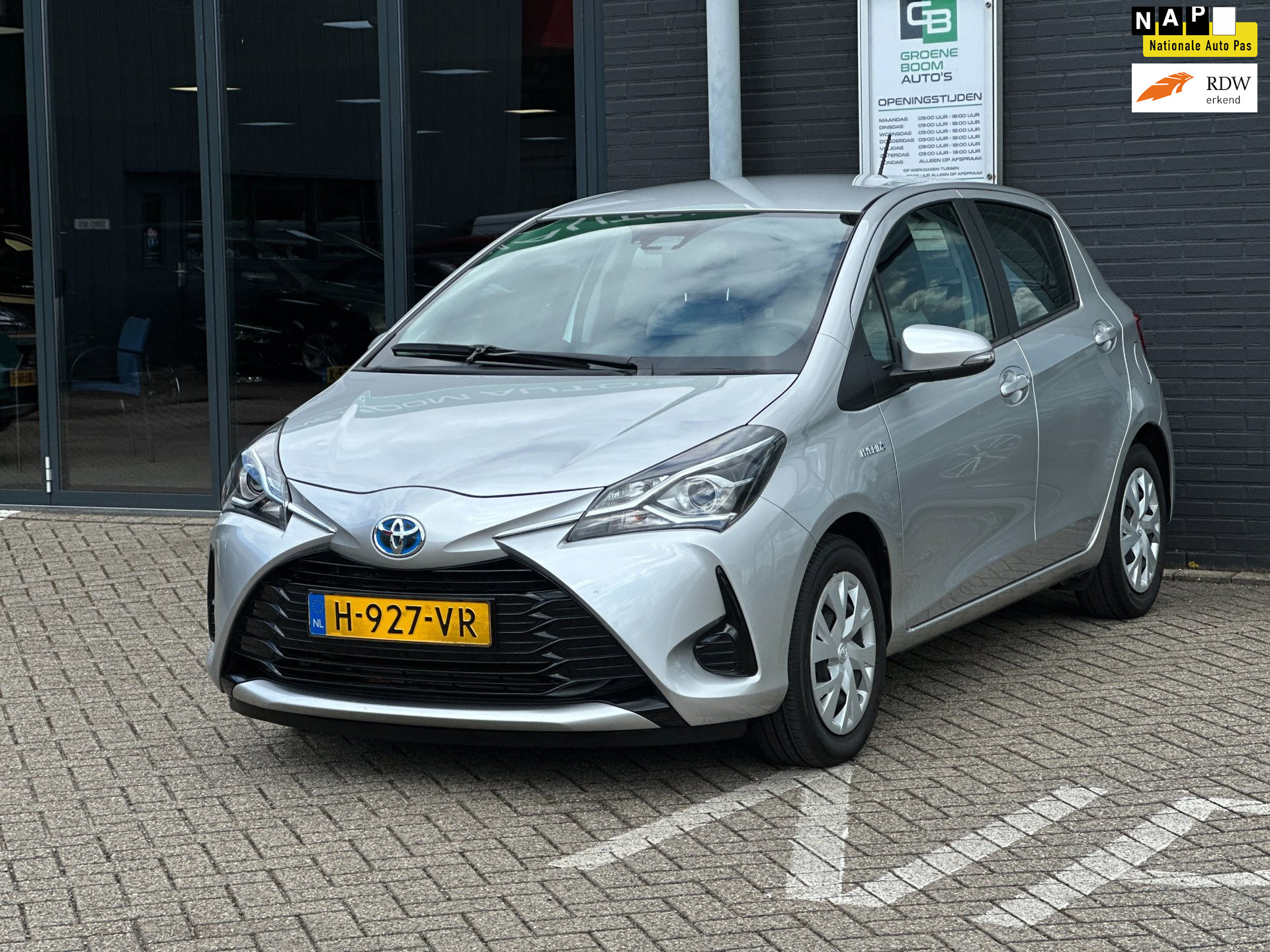 Foto van TOYOTA TOYOTA YARIS HYBRID