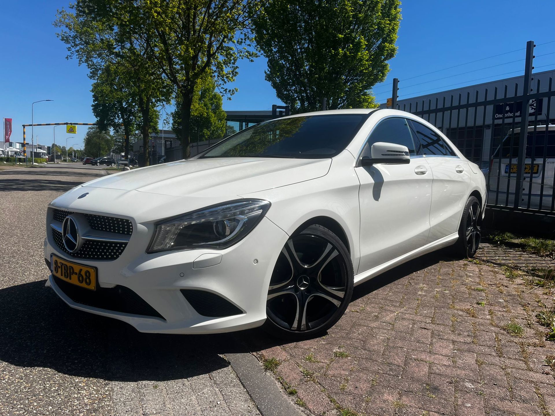 Foto van MERCEDES-BENZ CLA 180
