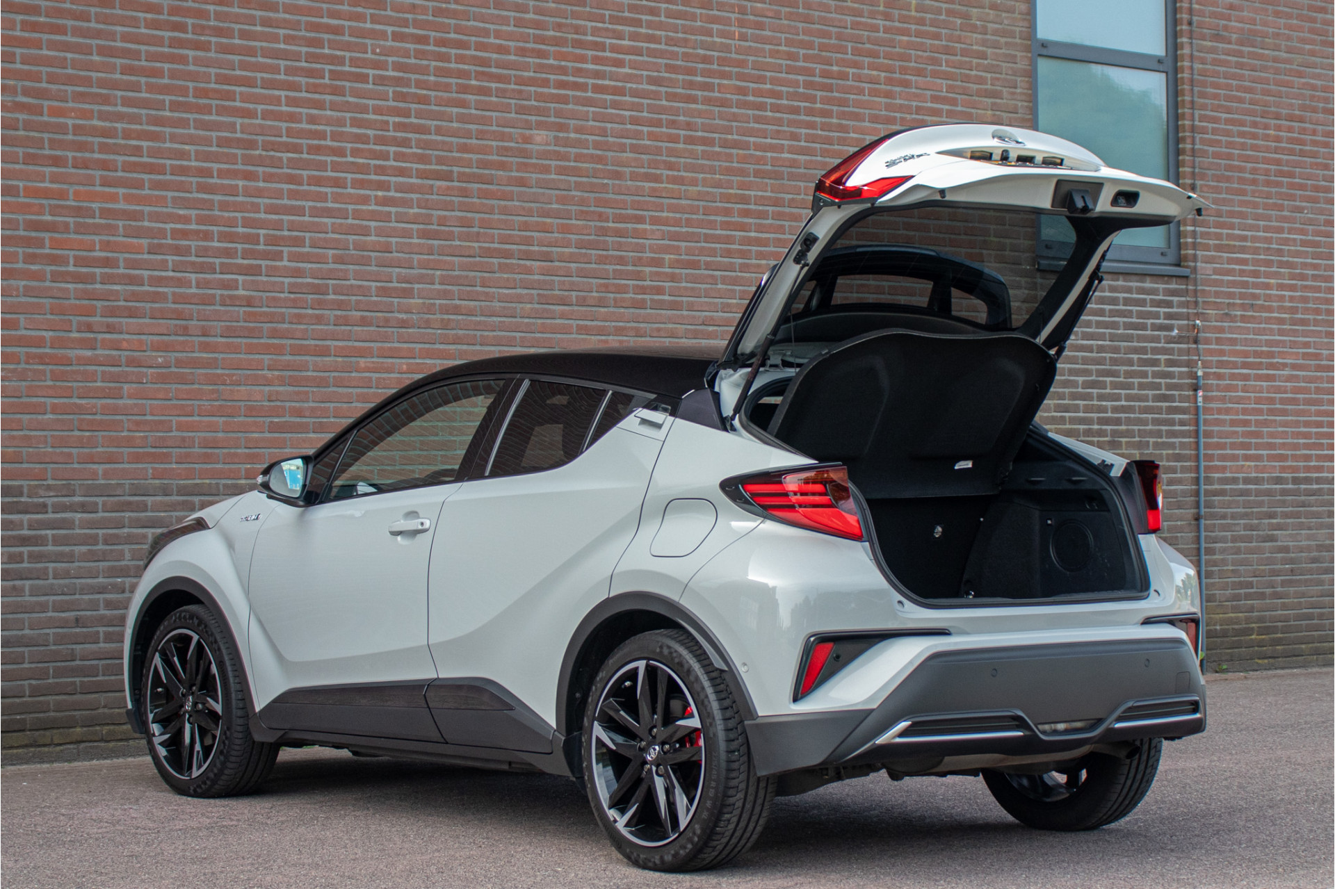 Foto van Toyota Toyota C-hr