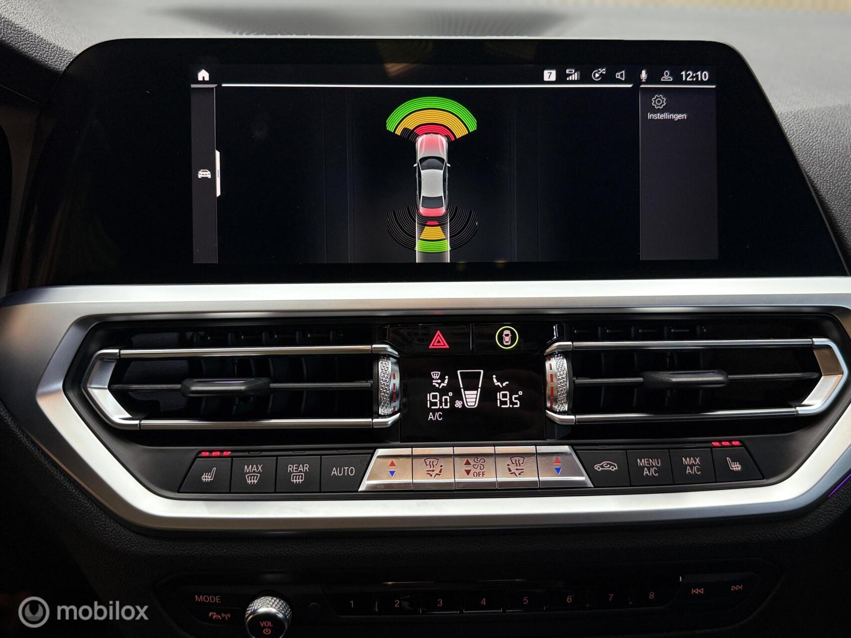 Foto van BMW 330i