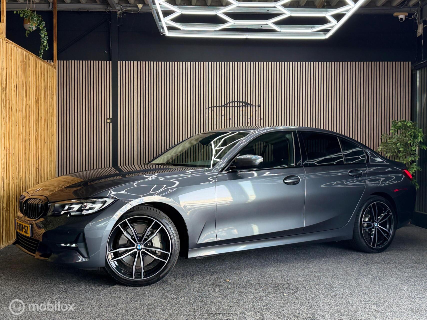 Foto van BMW 330i