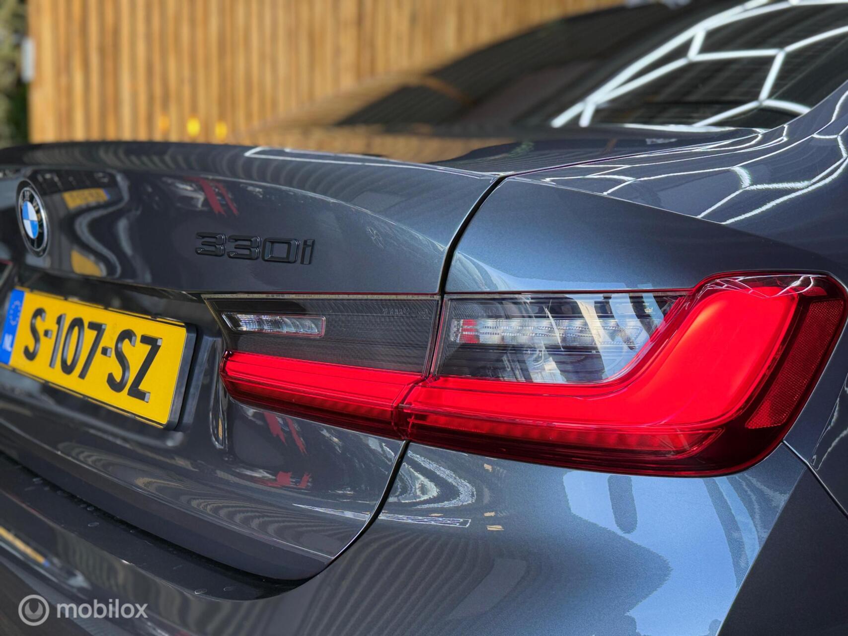 Foto van BMW 330i
