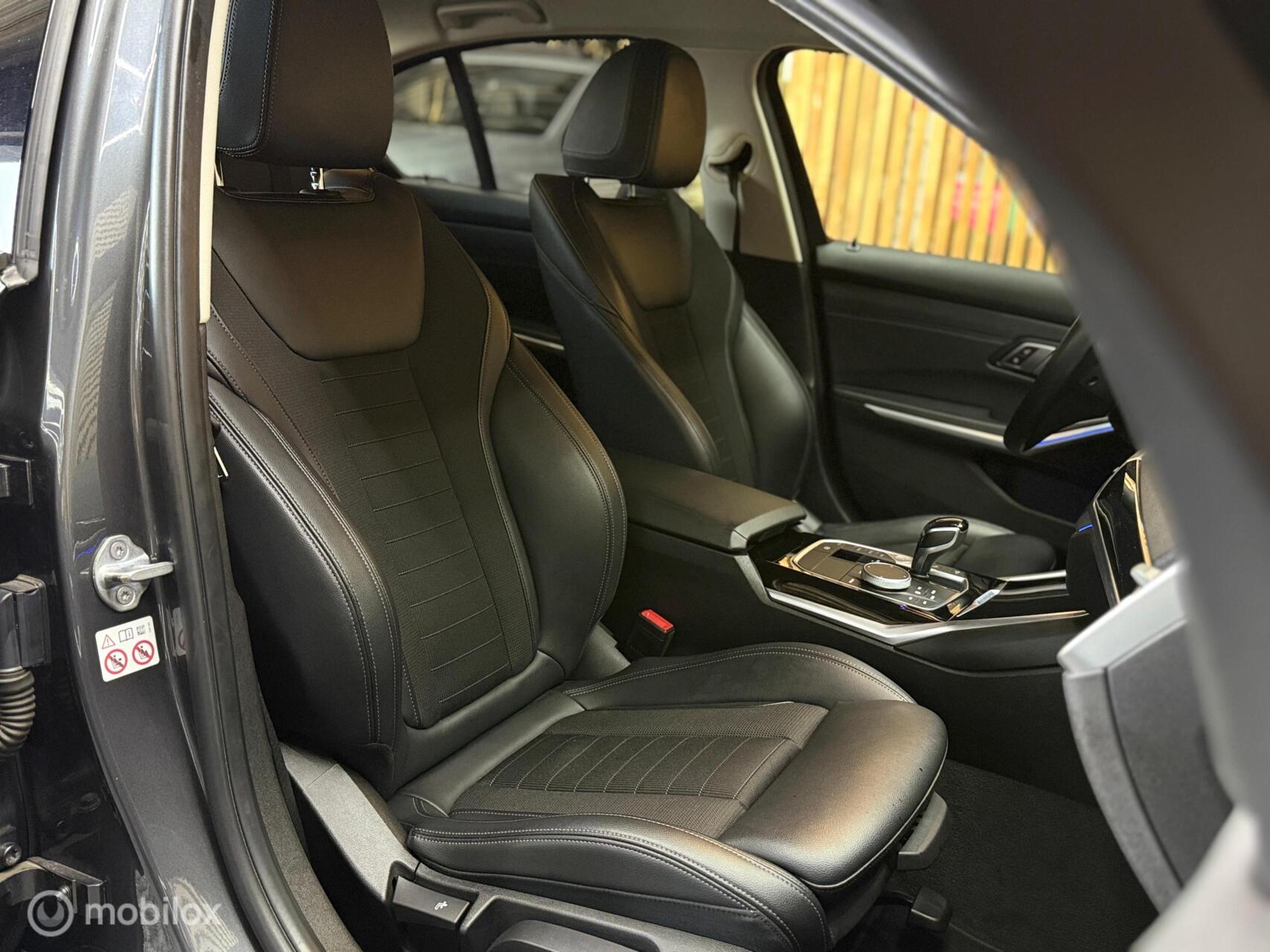Foto van BMW 330i