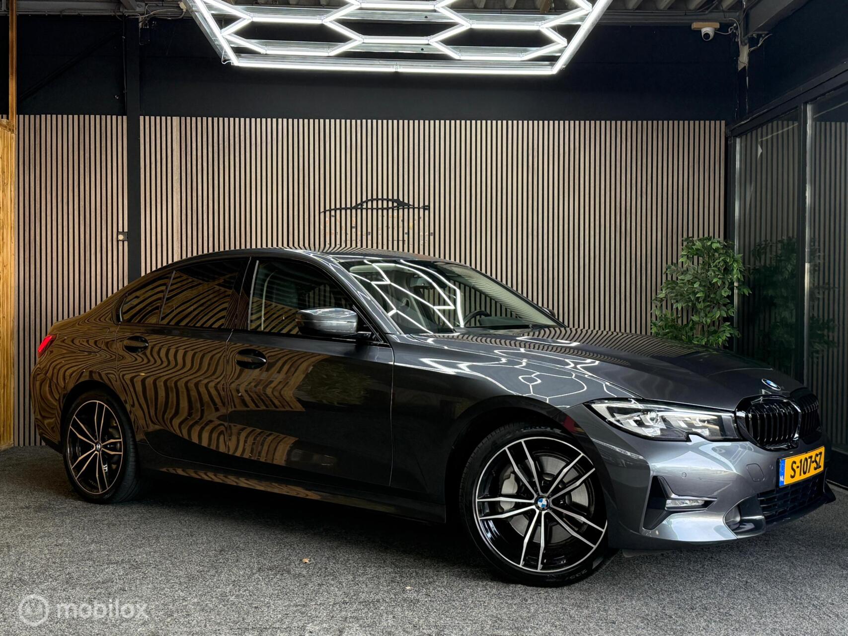 Foto van BMW 330i
