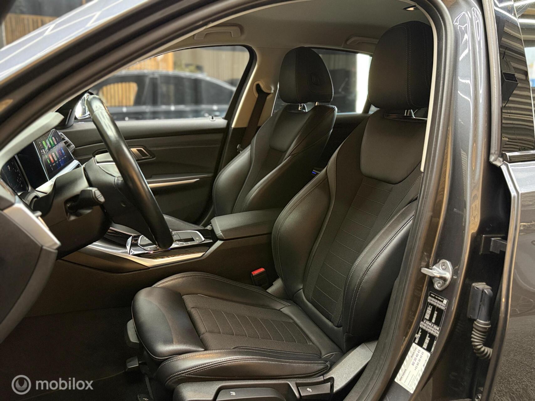 Foto van BMW 330i