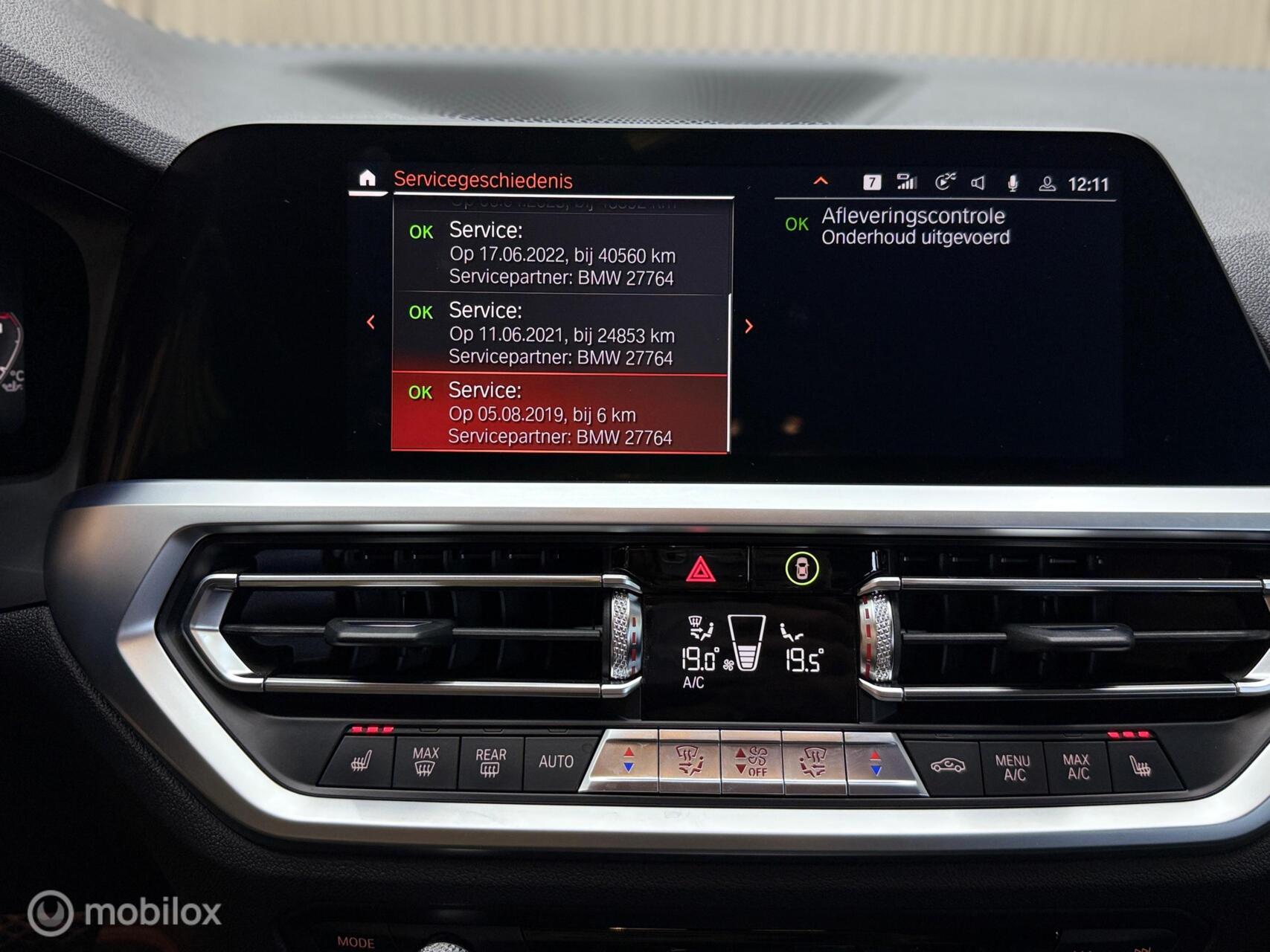 Foto van BMW 330i