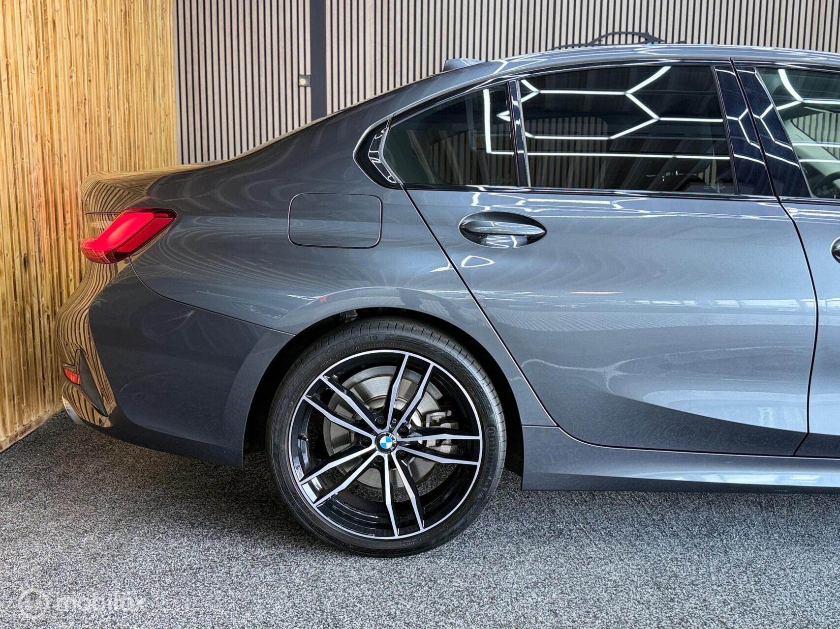 Foto van BMW 330i